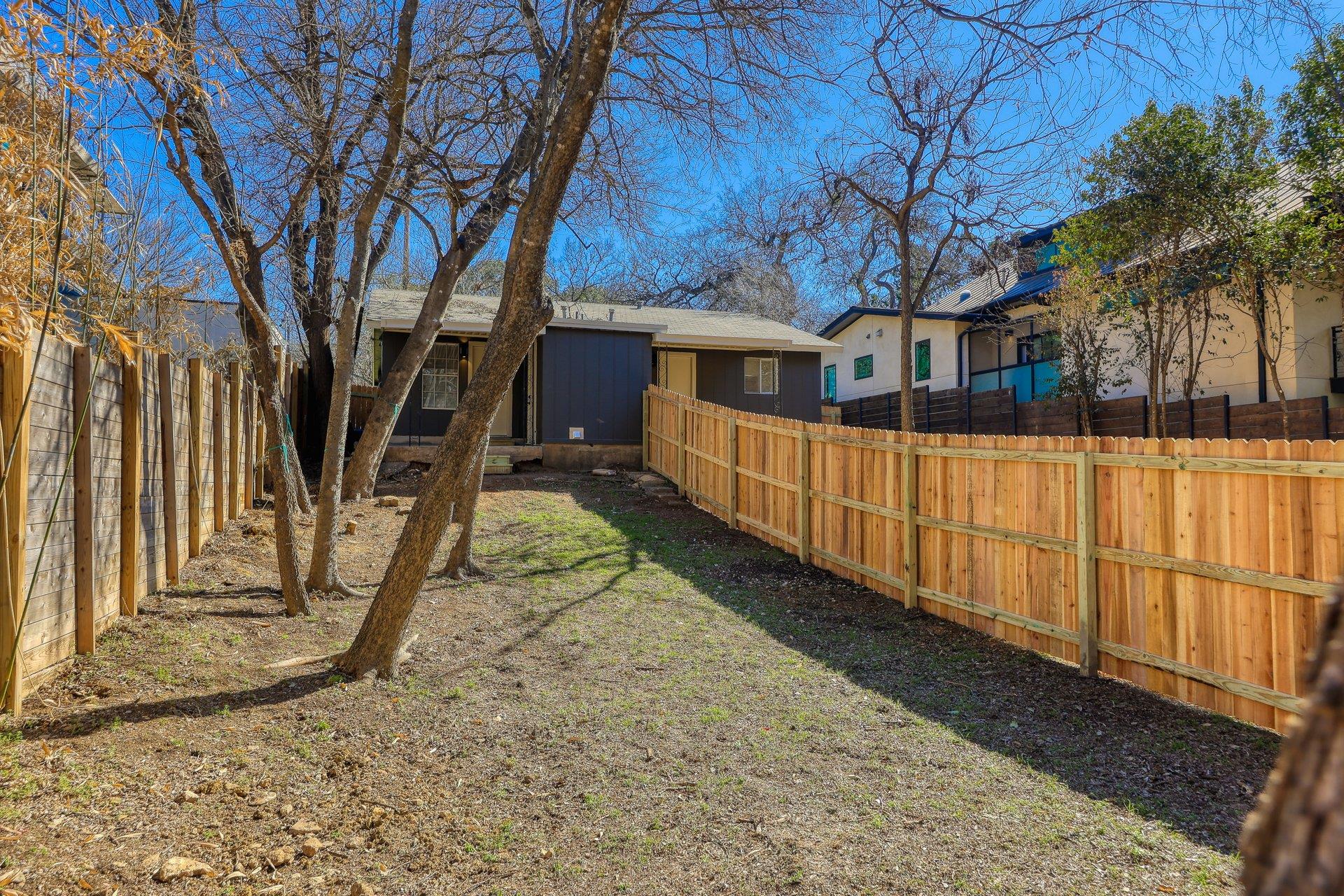 902 Jessie St # B, Austin, TX 78704