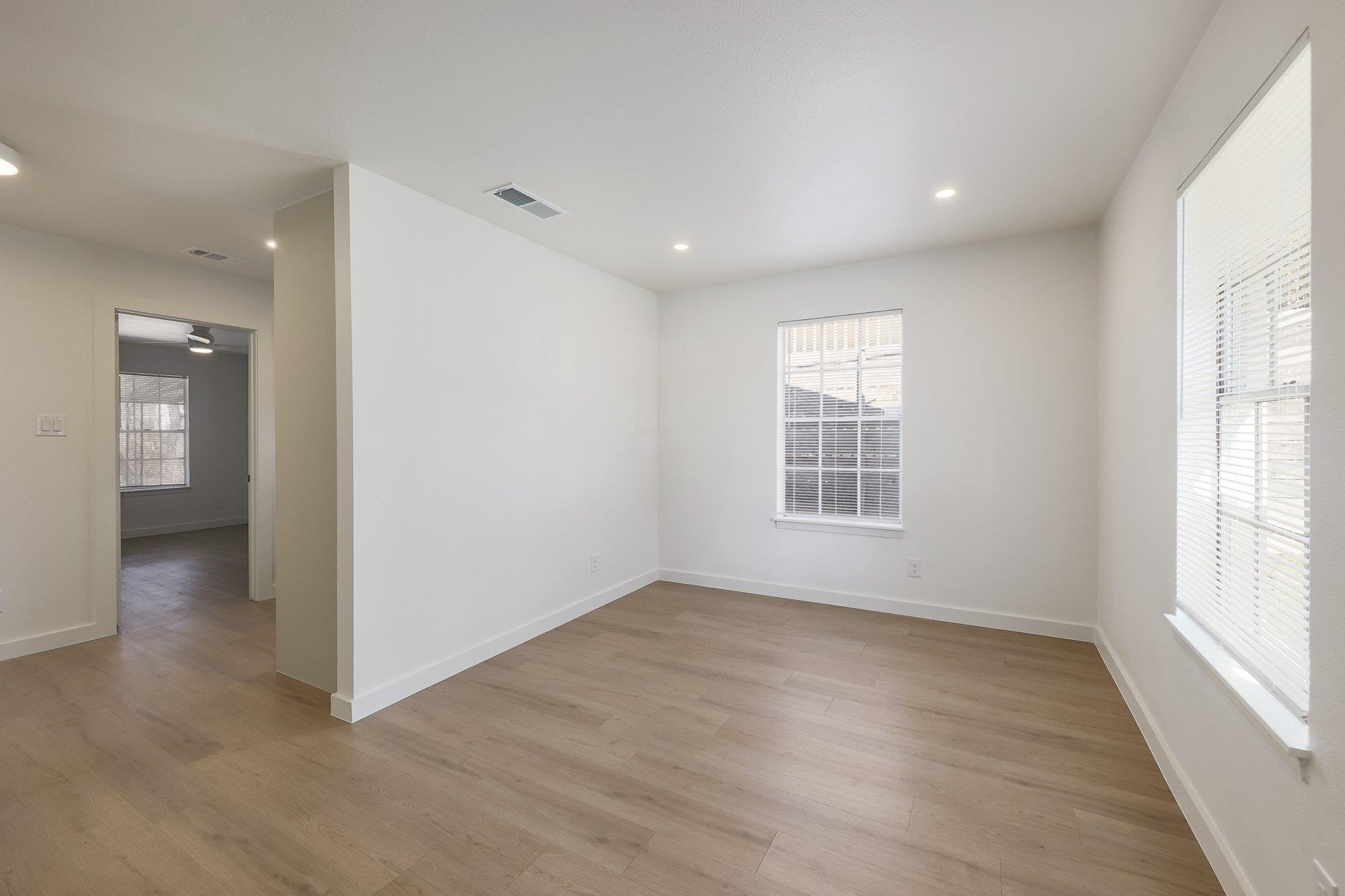 902 Jessie St # B, Austin, TX 78704