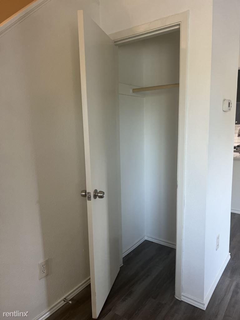 3458 Willowrun Dr # B, Austin, TX 78704