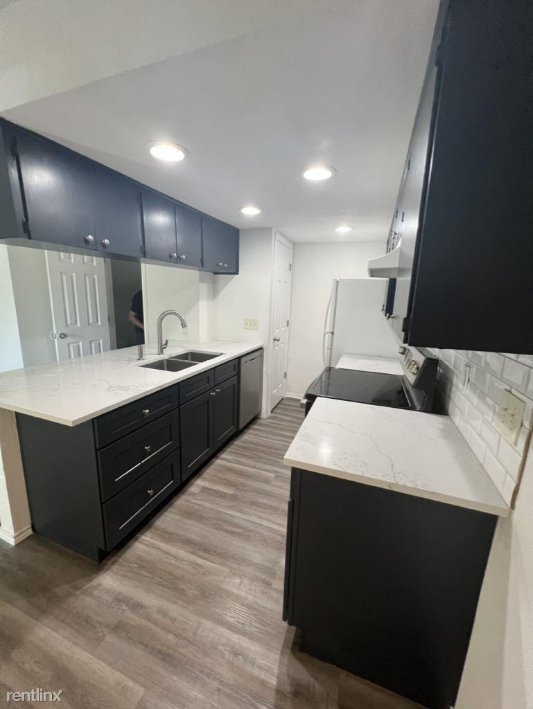 3458 Willowrun Dr # B, Austin, TX 78704