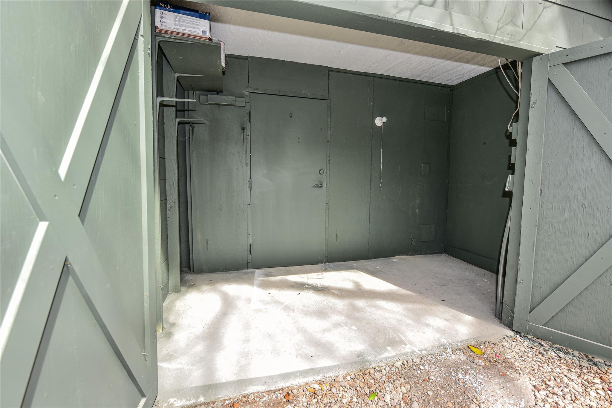 410 Kenniston Dr, Austin, TX 78752