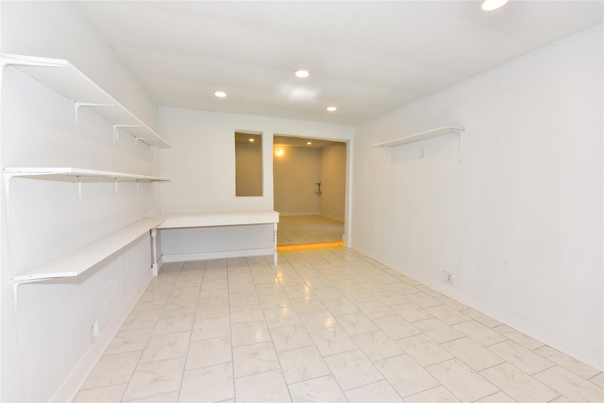 410 Kenniston Dr, Austin, TX 78752