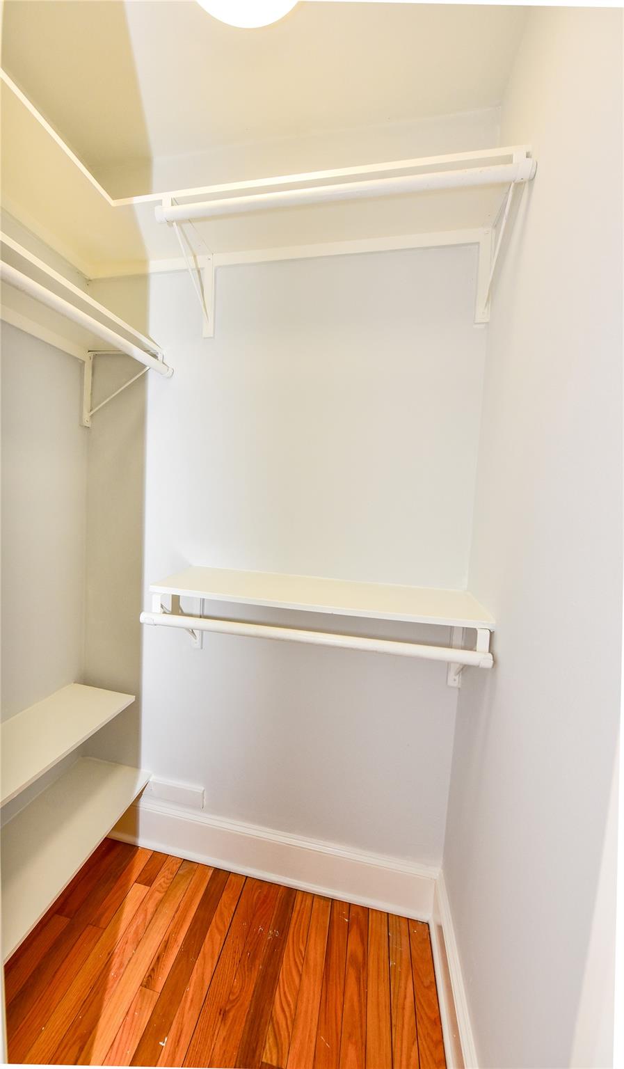 410 Kenniston Dr, Austin, TX 78752