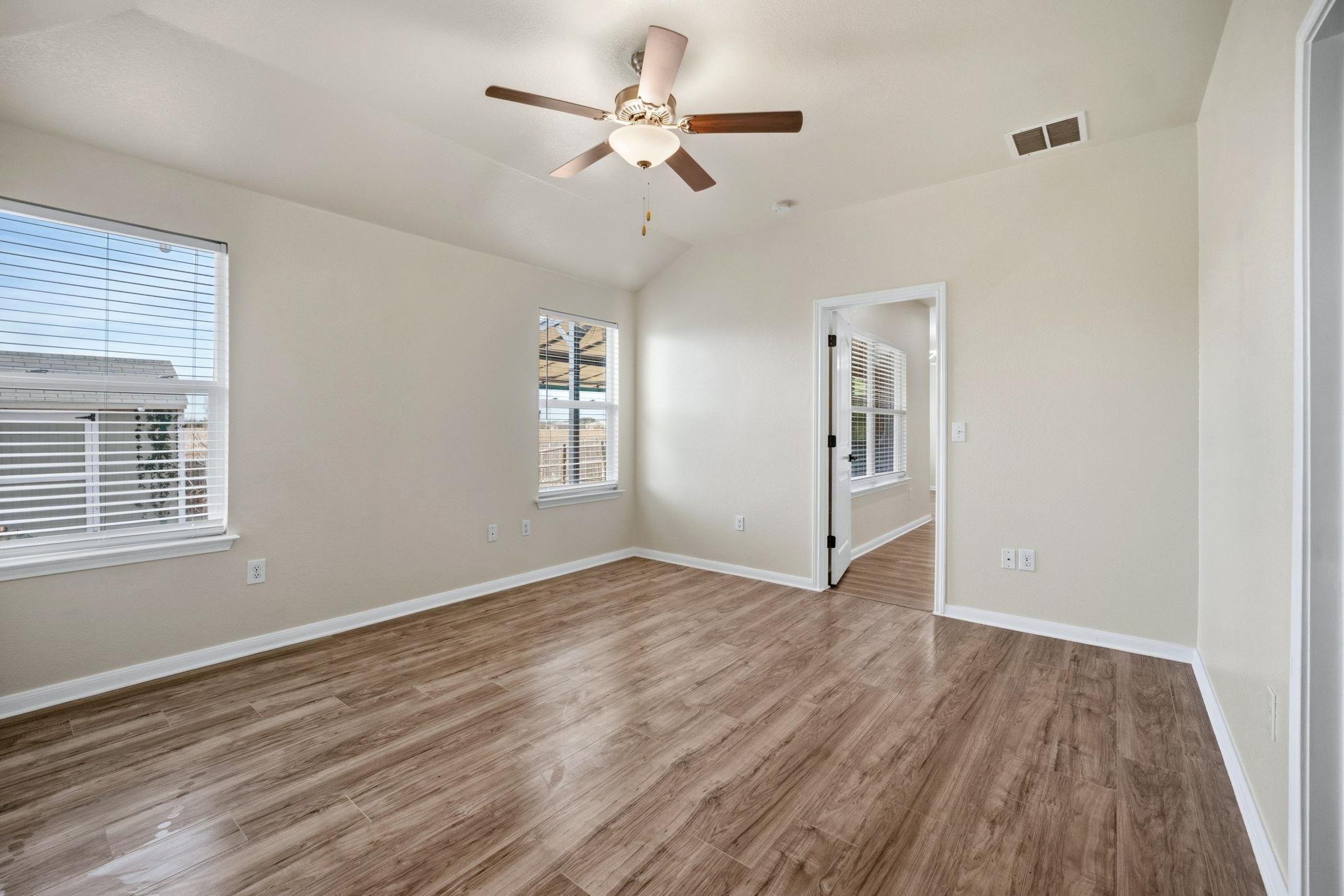 197 Voss, Kyle, TX 78640