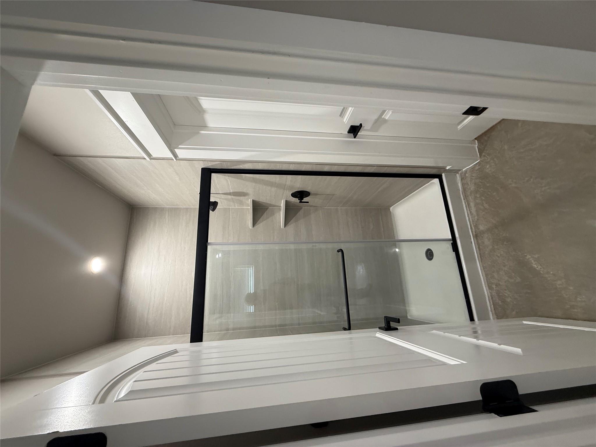 201 N Vandeveer St, Burnet, TX 78611