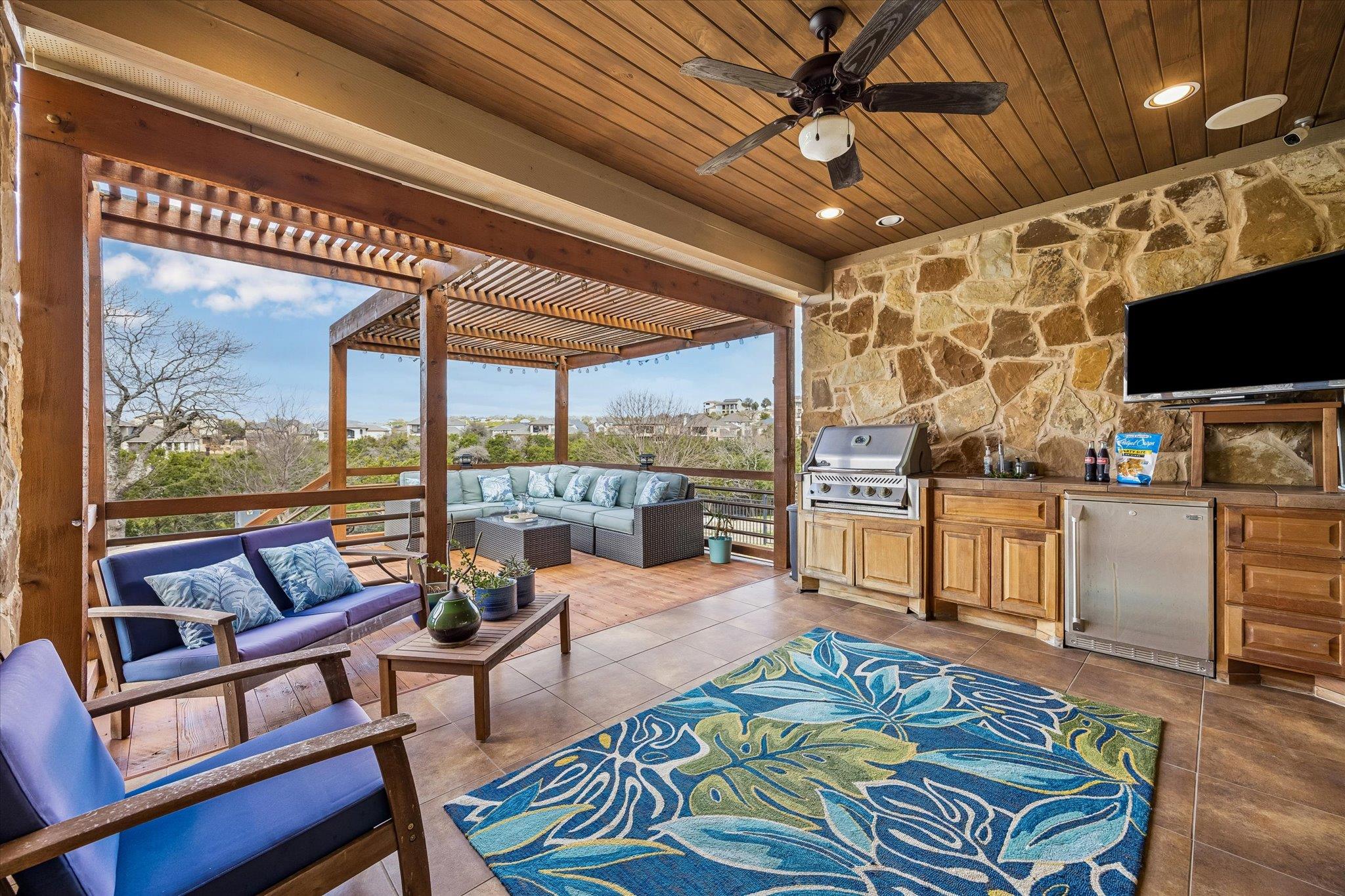 1812 Harvest Dance Dr, Leander, TX 78641