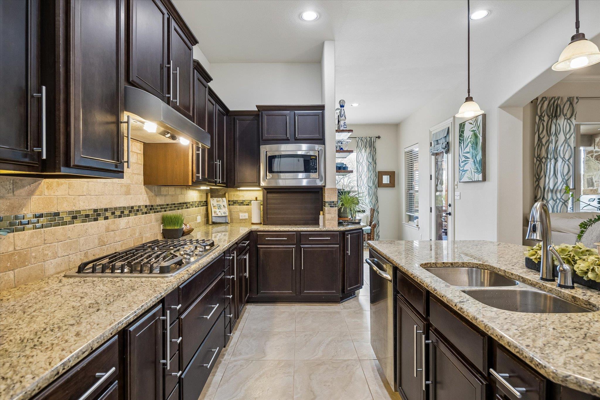 1812 Harvest Dance Dr, Leander, TX 78641