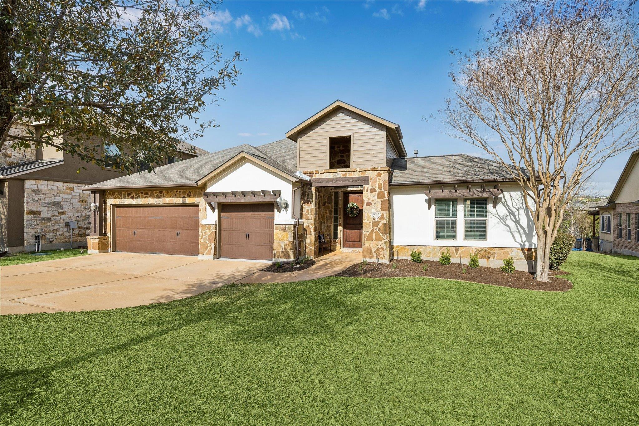 1812 Harvest Dance Dr, Leander, TX 78641