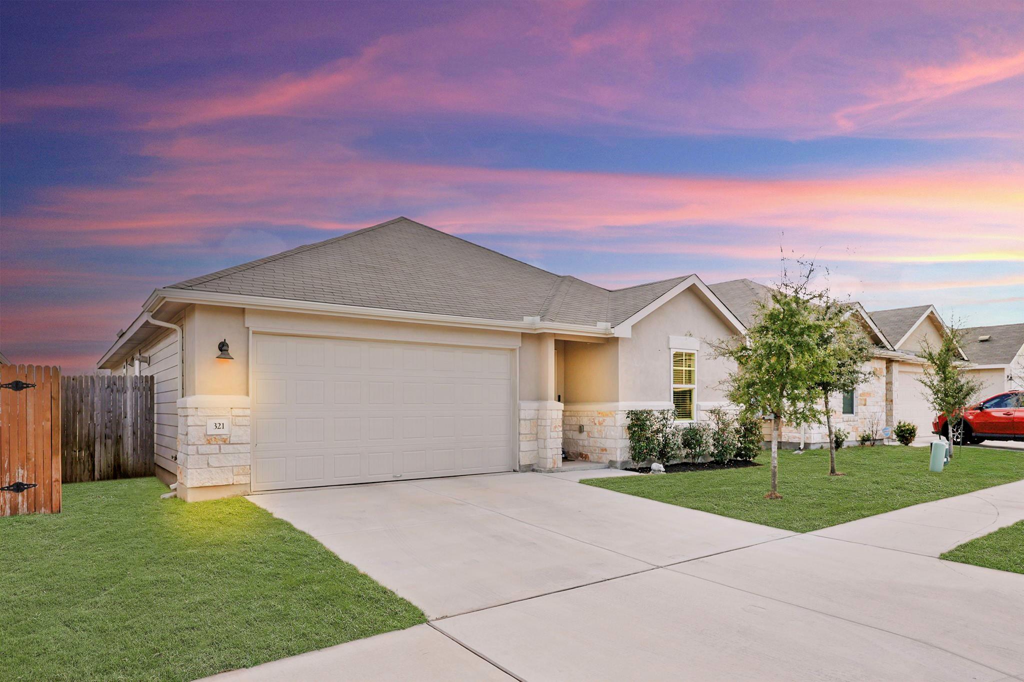 321 Durango Downs Dr, Hutto, TX 78634