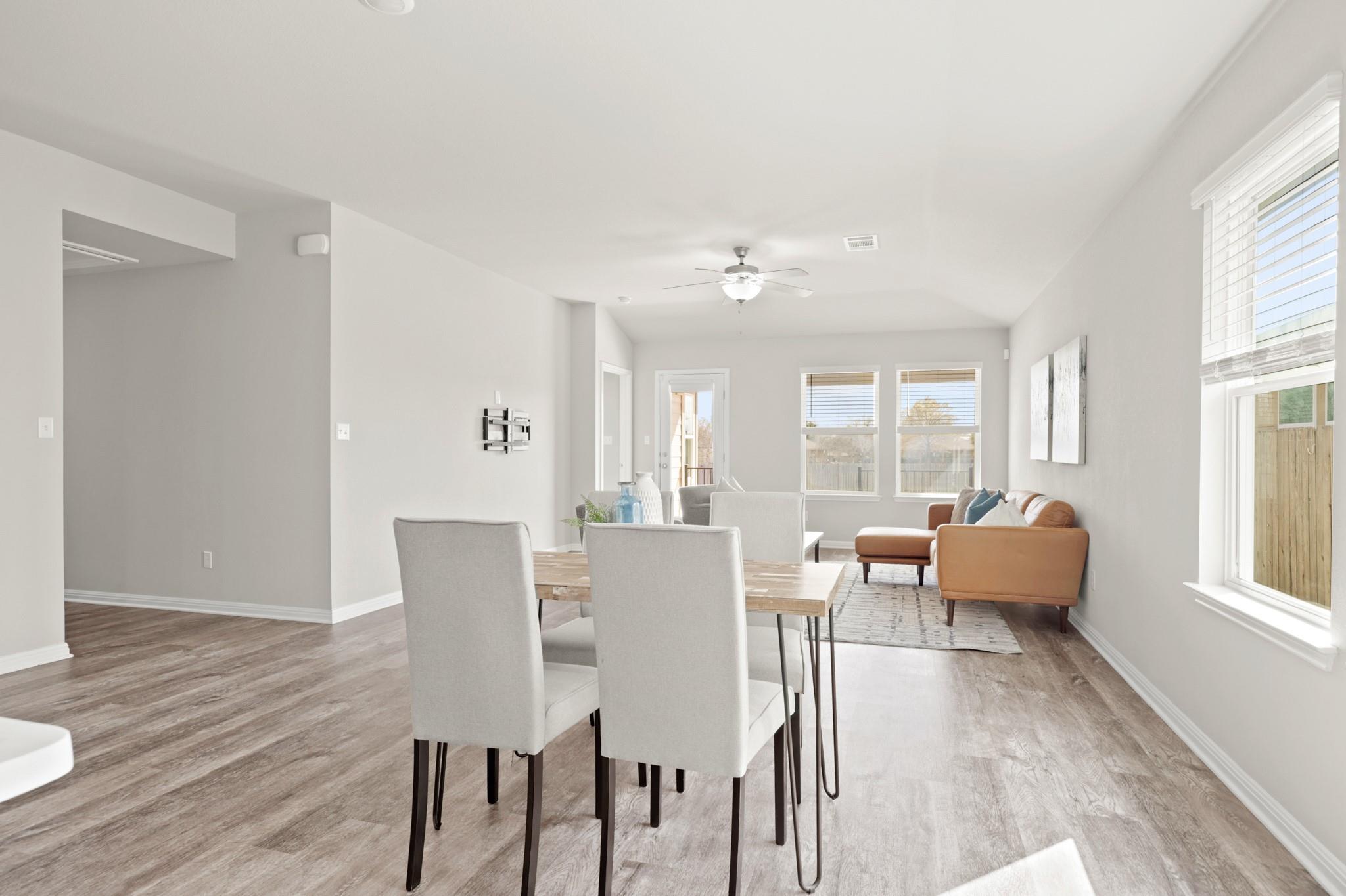 321 Durango Downs Dr, Hutto, TX 78634