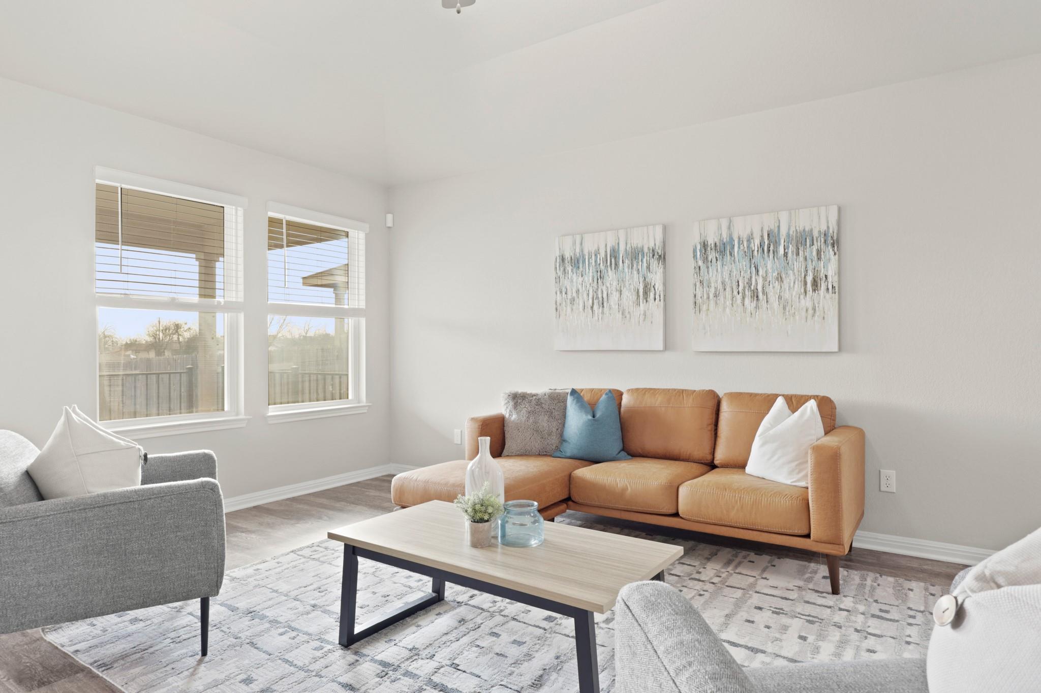 321 Durango Downs Dr, Hutto, TX 78634