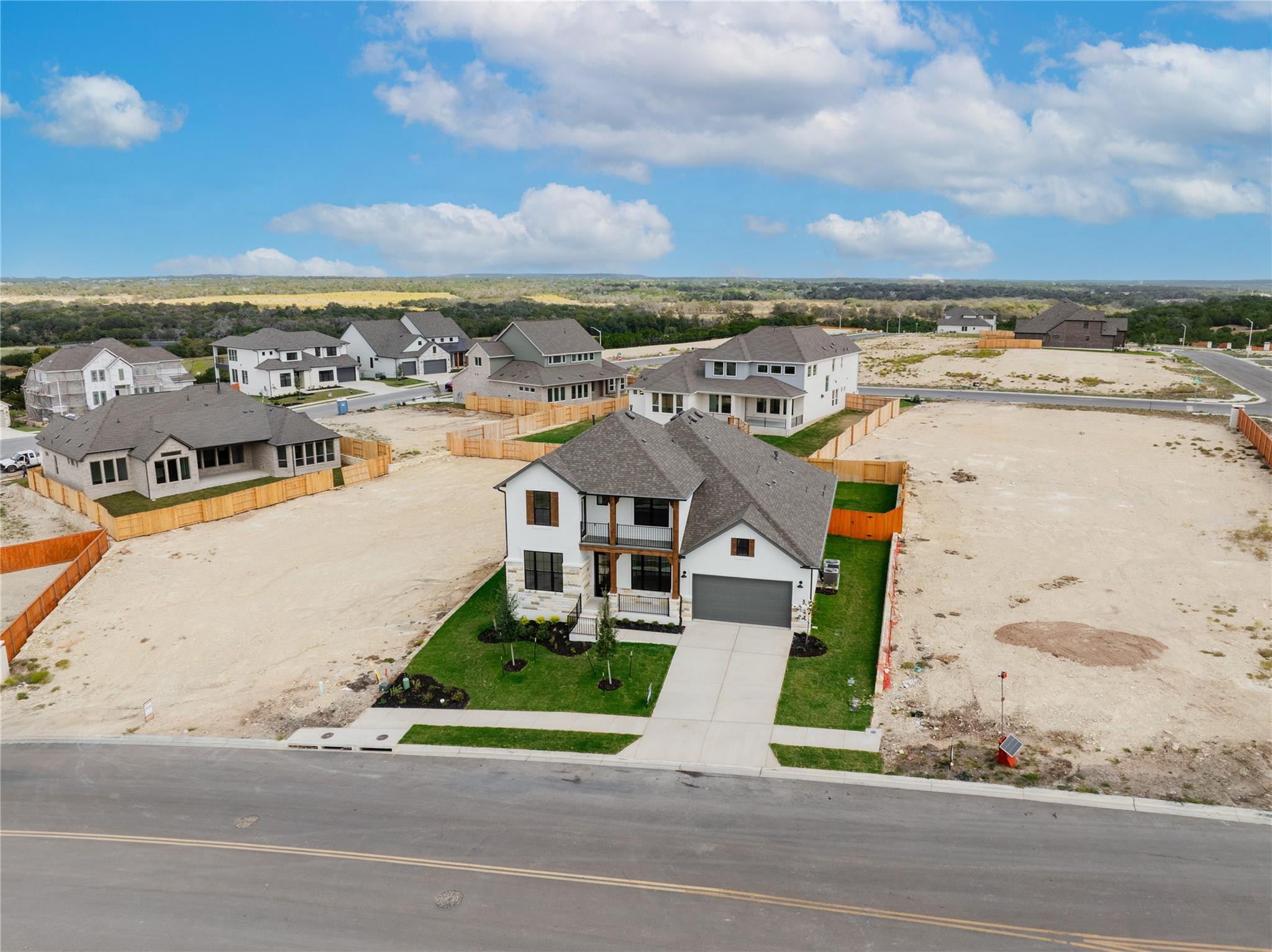 905 S Hemingway Loop, Liberty Hill, TX 78642