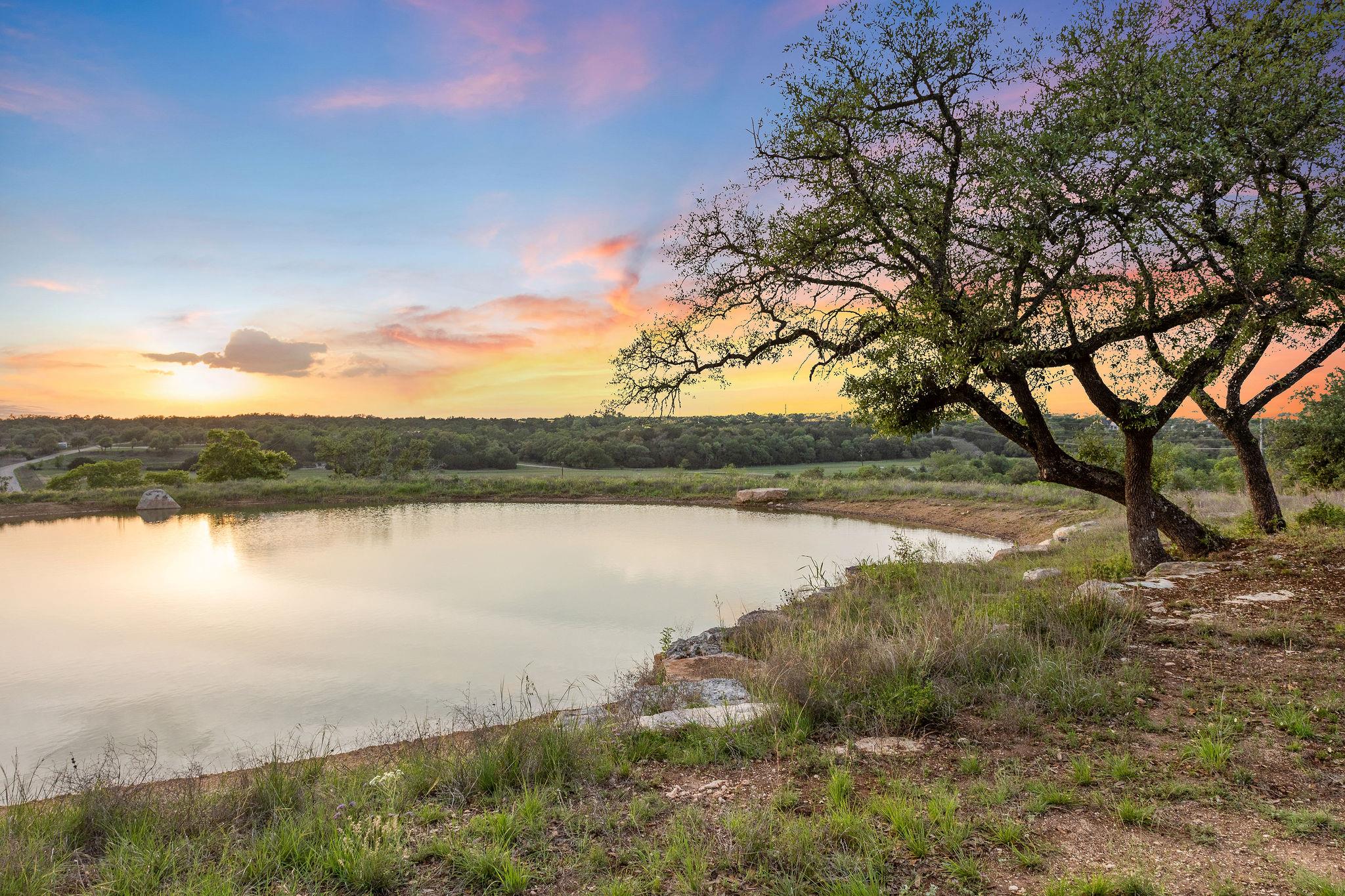 205 Mount Gainor Rd, Dripping Springs, TX 78620