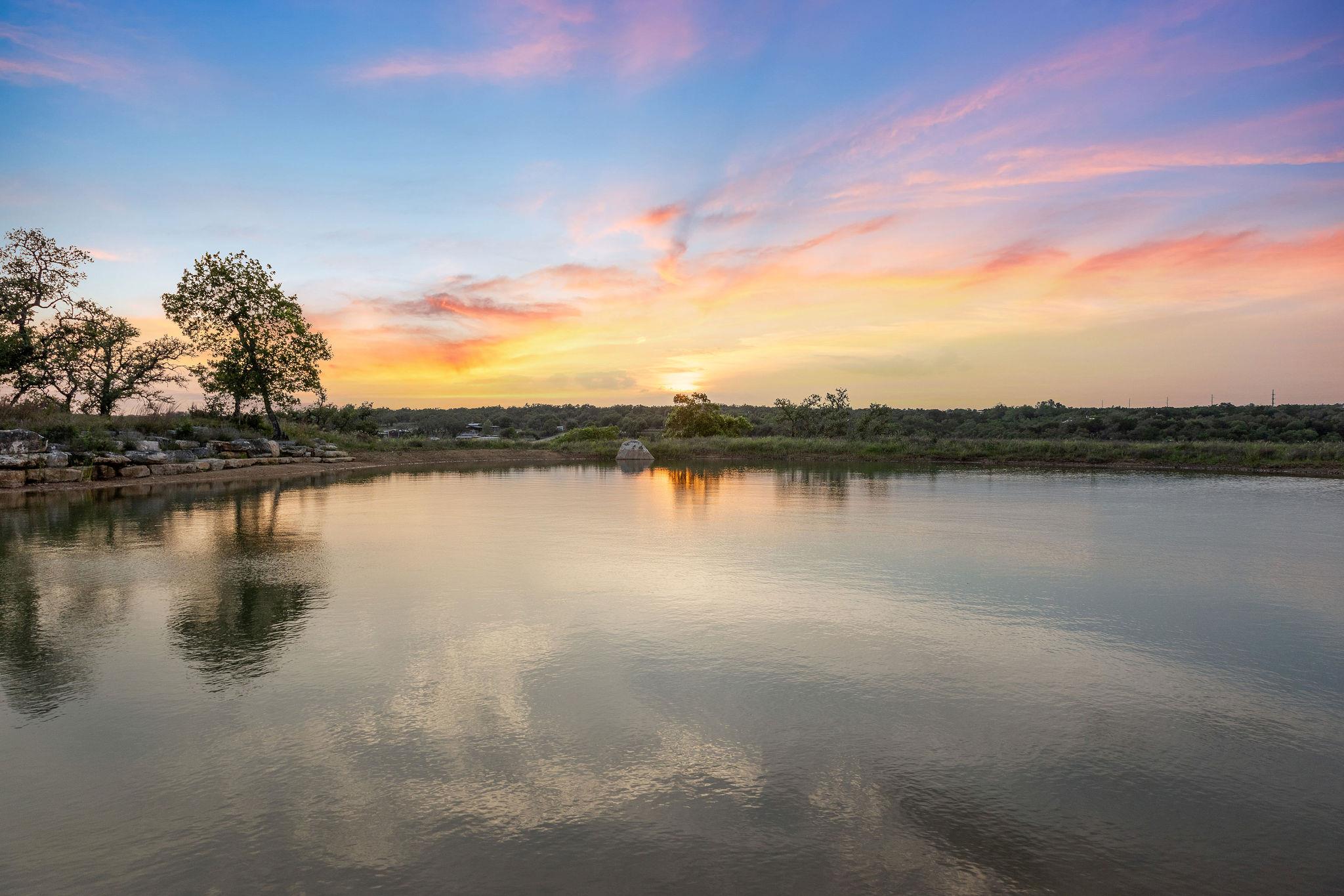 205 Mount Gainor Rd, Dripping Springs, TX 78620