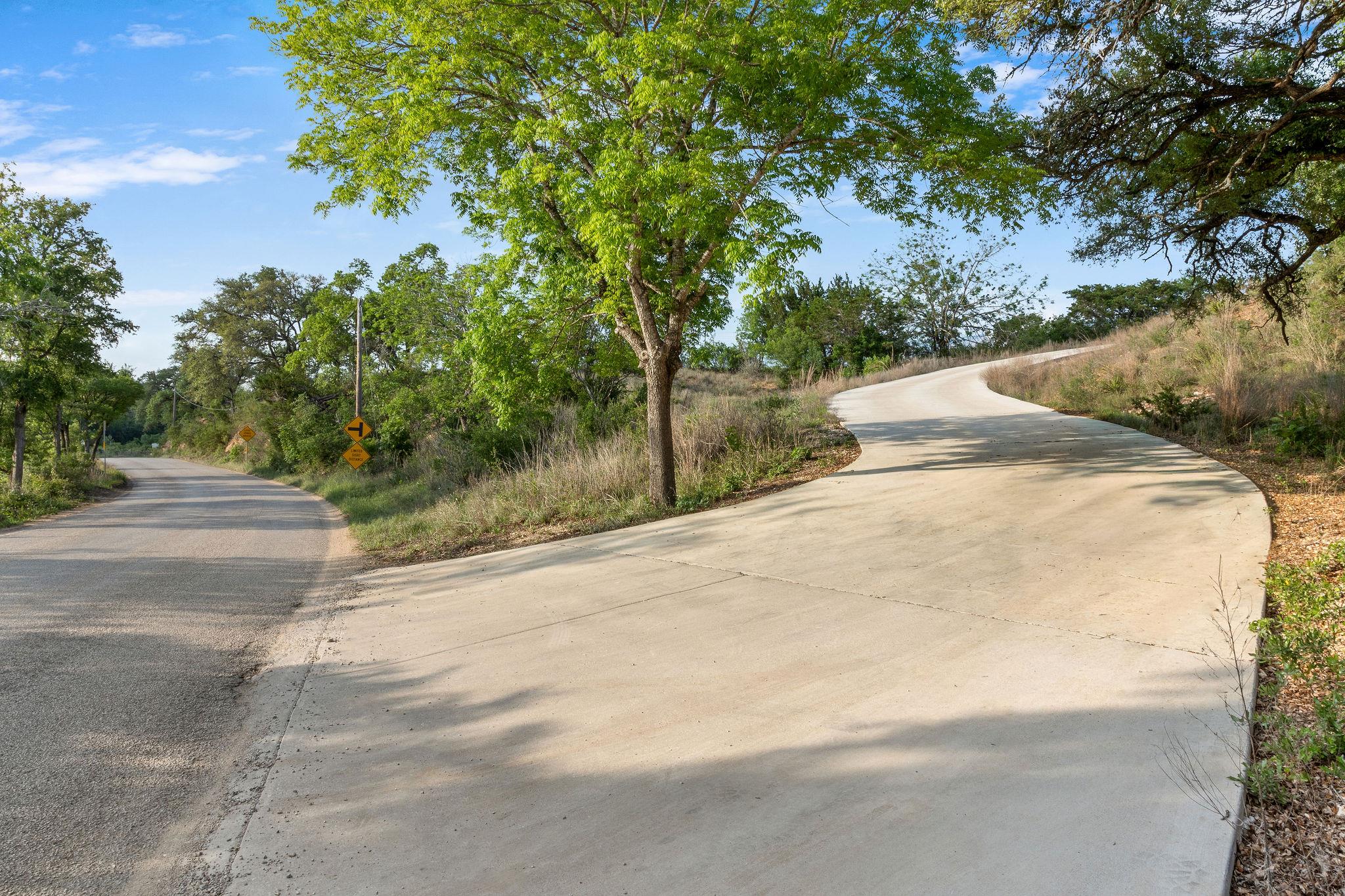 205 Mount Gainor Rd, Dripping Springs, TX 78620