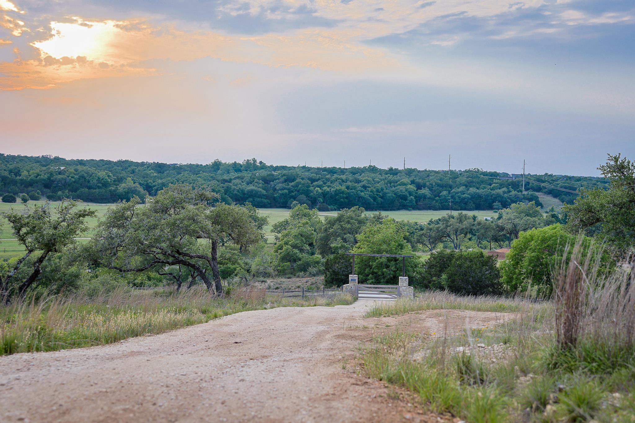 205 Mount Gainor Rd, Dripping Springs, TX 78620