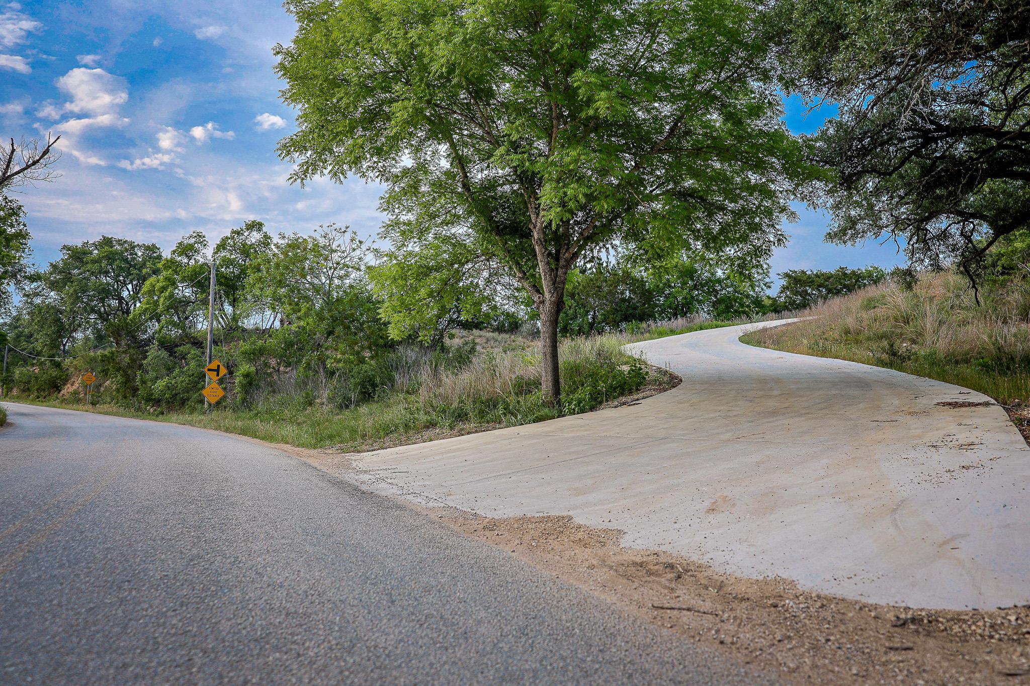 205 Mount Gainor Rd, Dripping Springs, TX 78620