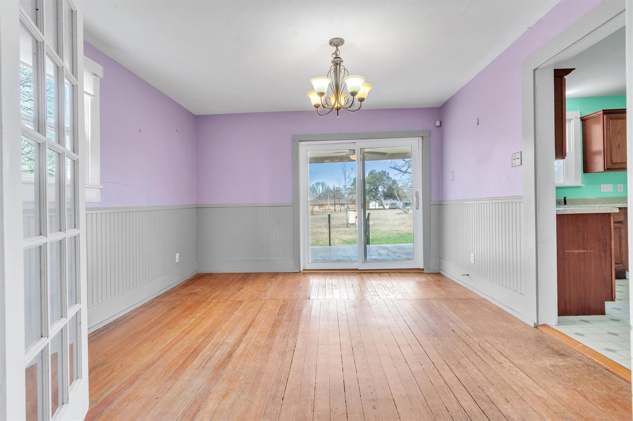 703 BOIS D'ARC St, Lockhart, TX 78644