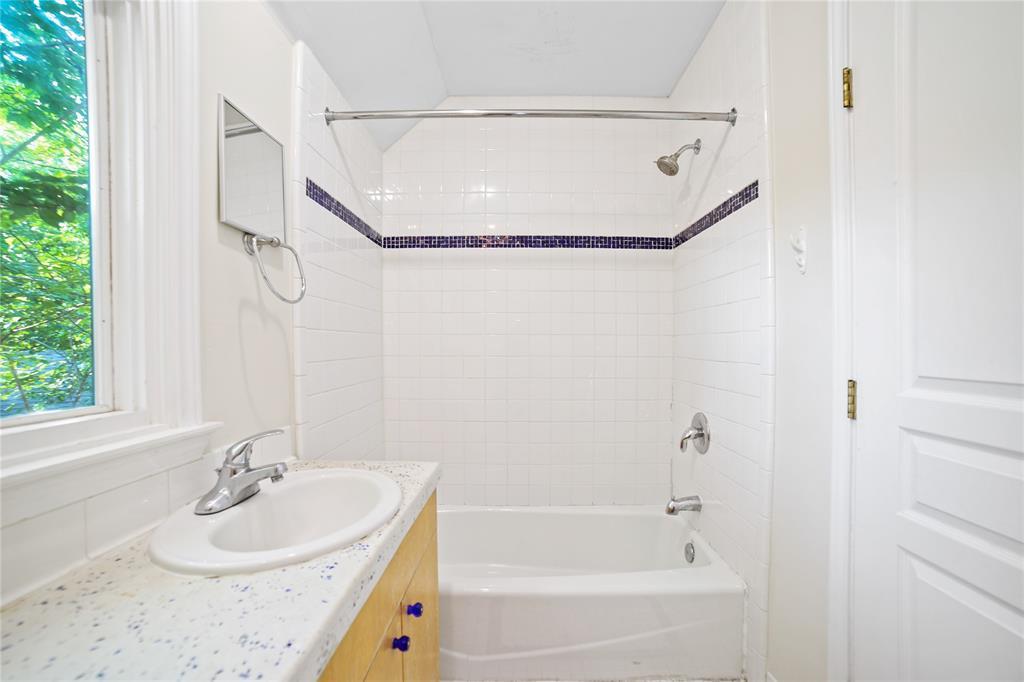 2716 E 22nd St # A, Austin, TX 78722