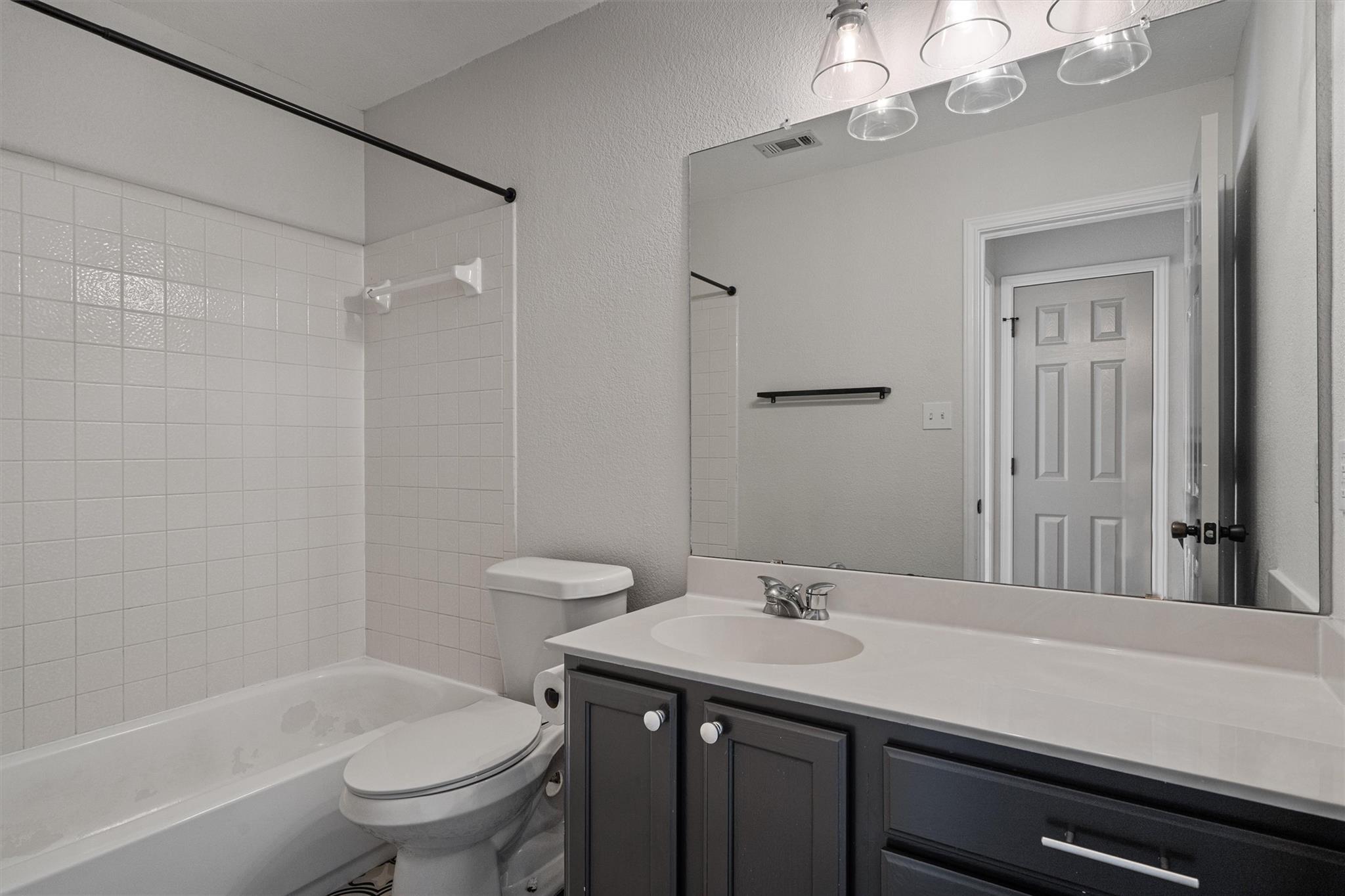 663 Reggie Jackson Trl, Round Rock, TX 78665