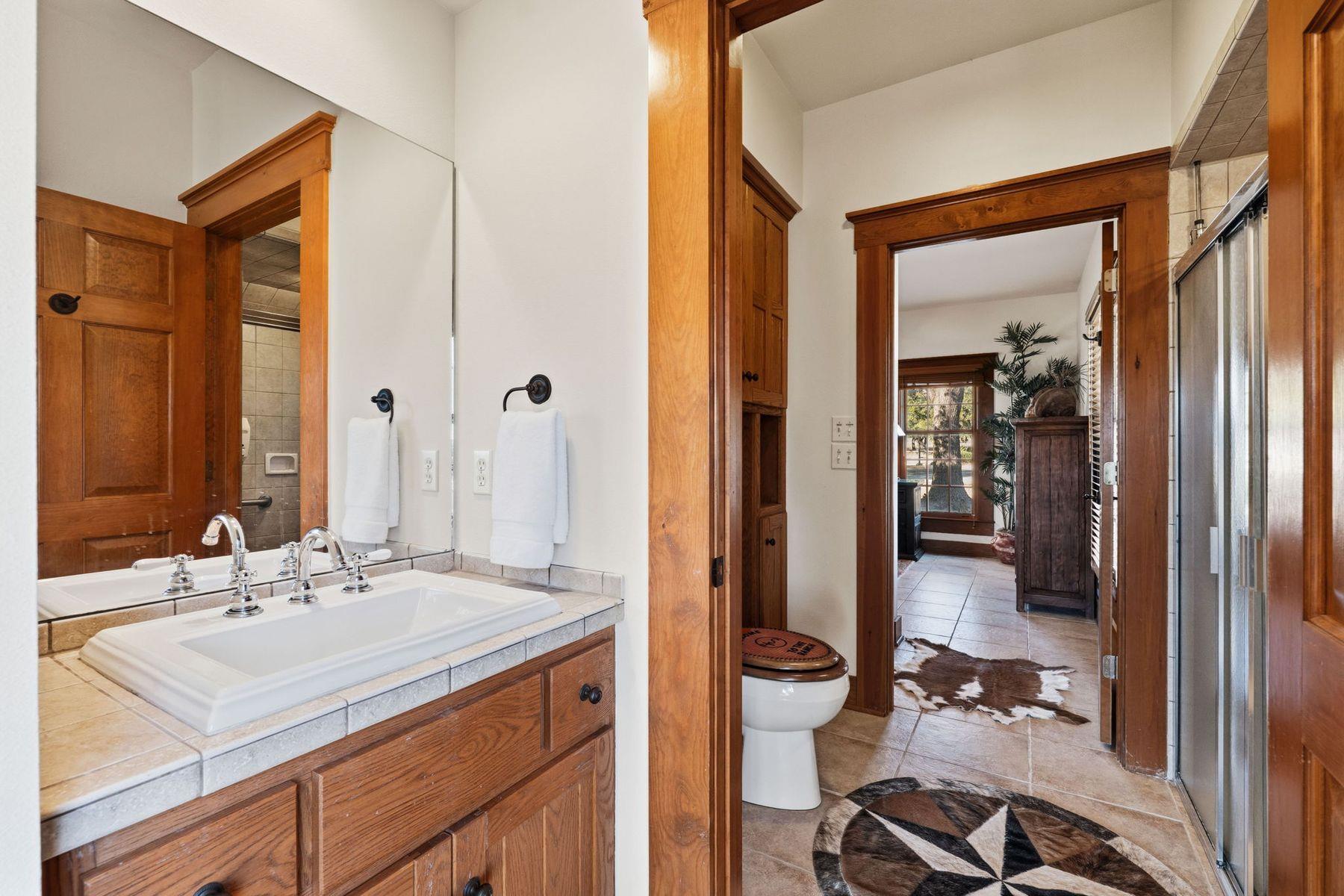 521 Bluff Creek Road Rd, Center Point, TX 78010