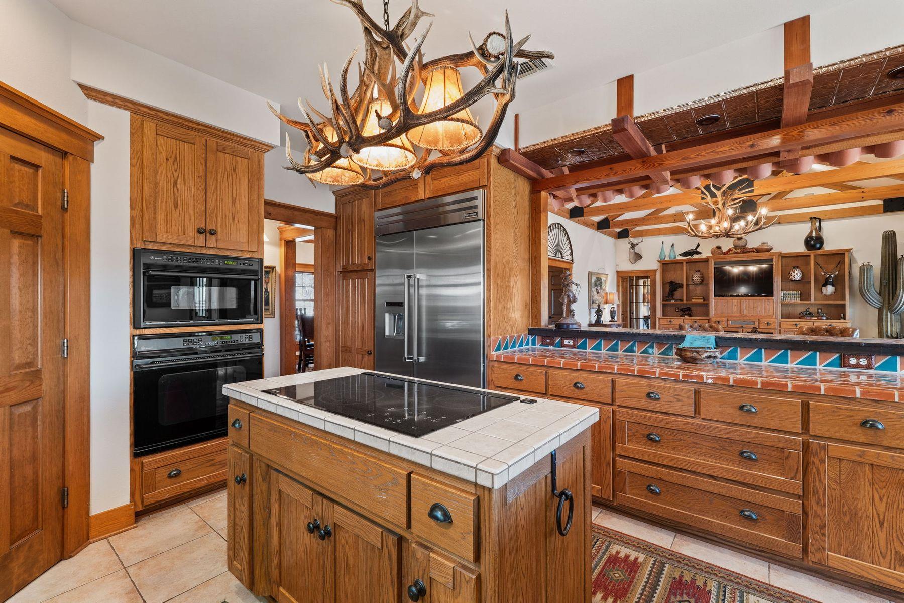 521 Bluff Creek Road Rd, Center Point, TX 78010