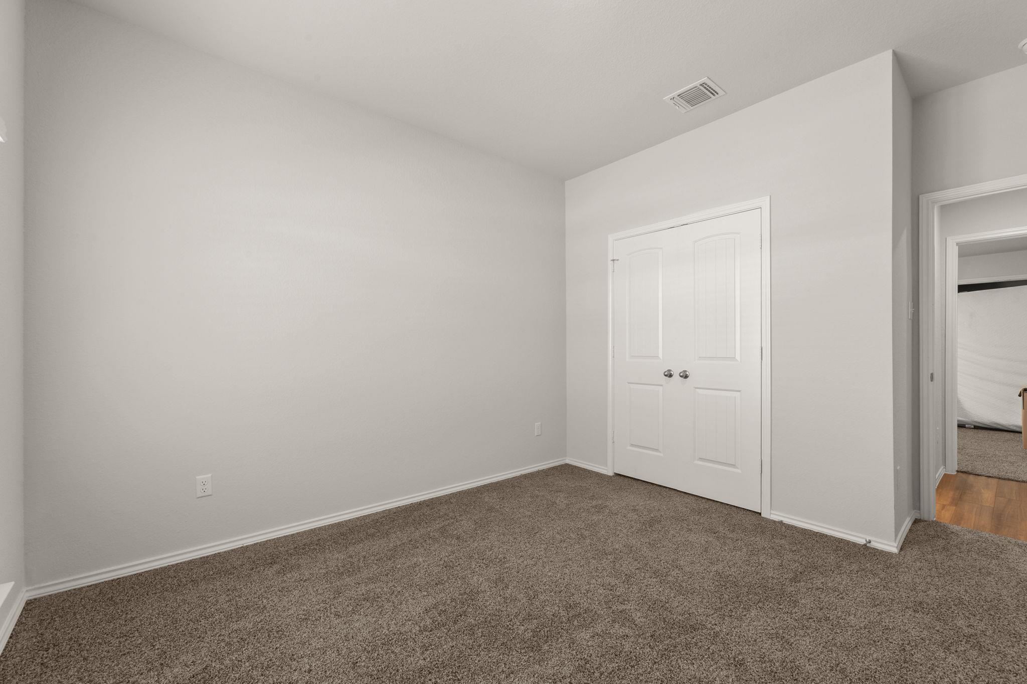 108 Pivot Dr, Taylor, TX 76574