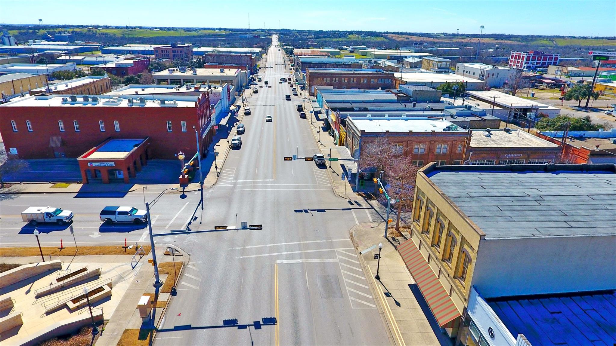 401 N Main St, Taylor, TX 76574