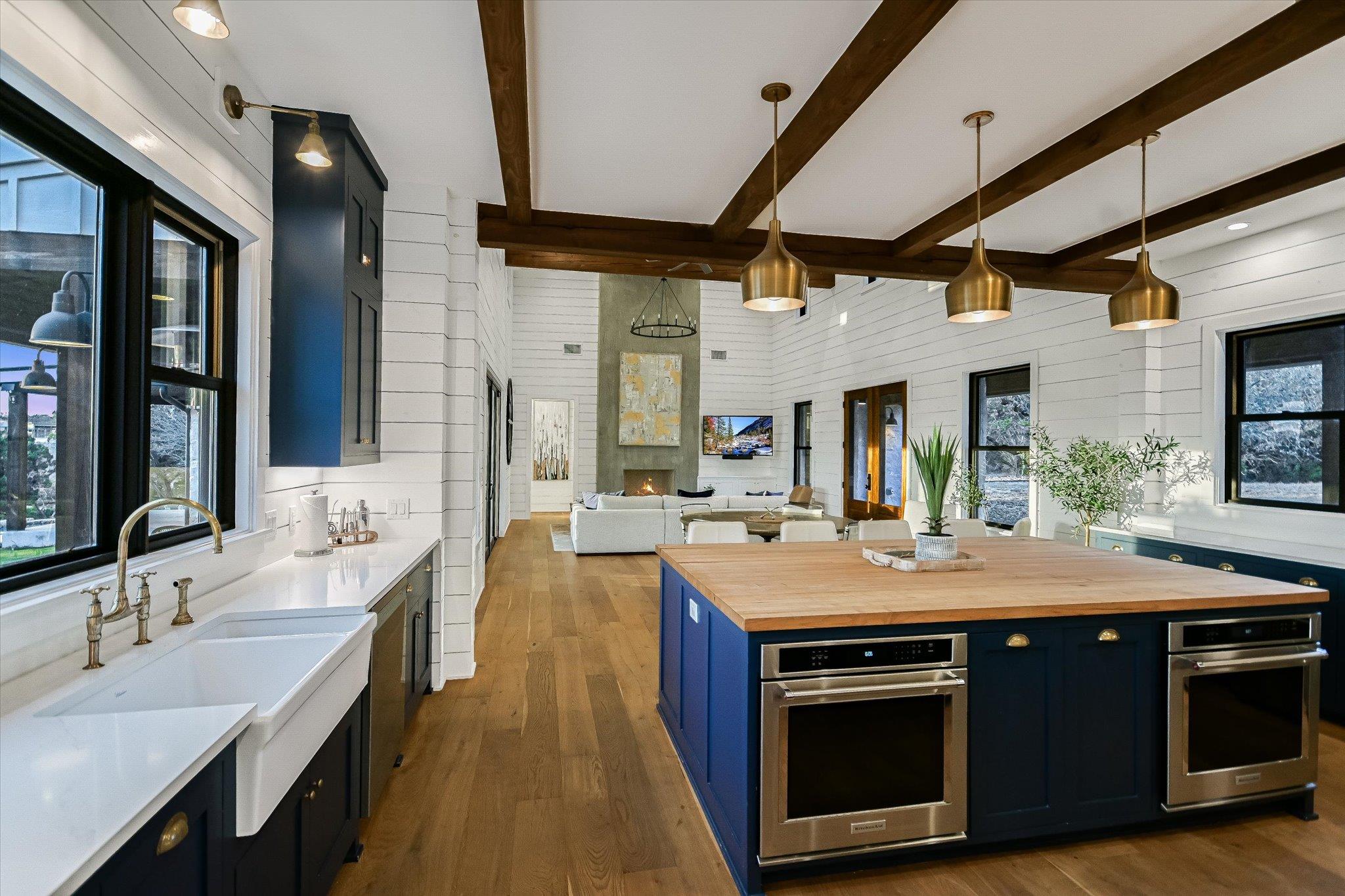 6434 MUSTANG VALLEY Trl, Wimberley, TX 78676