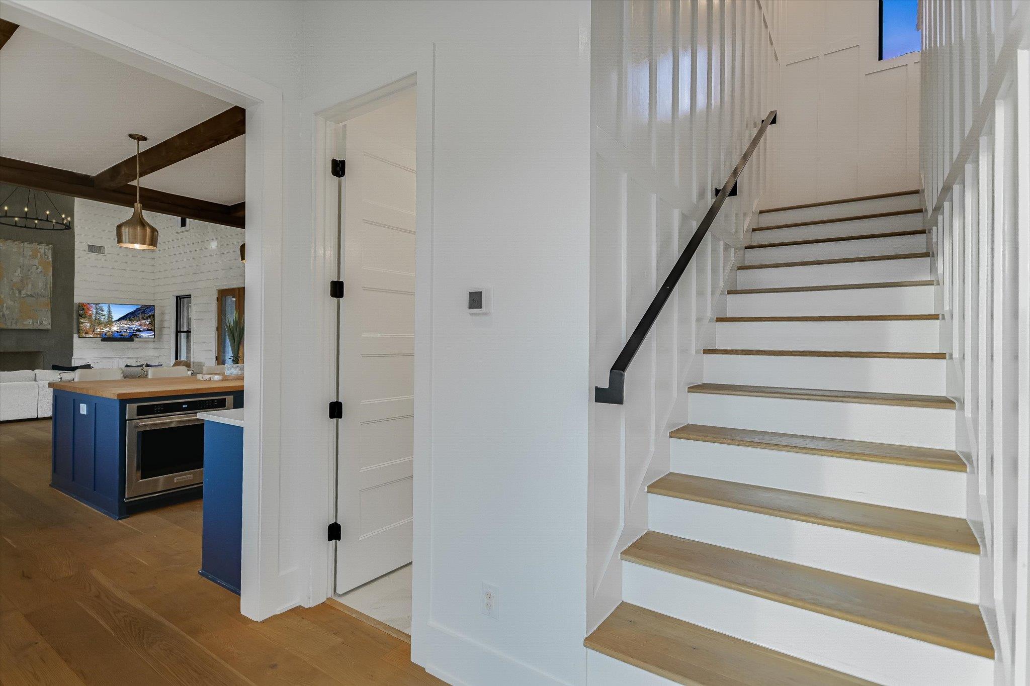 6434 MUSTANG VALLEY Trl, Wimberley, TX 78676