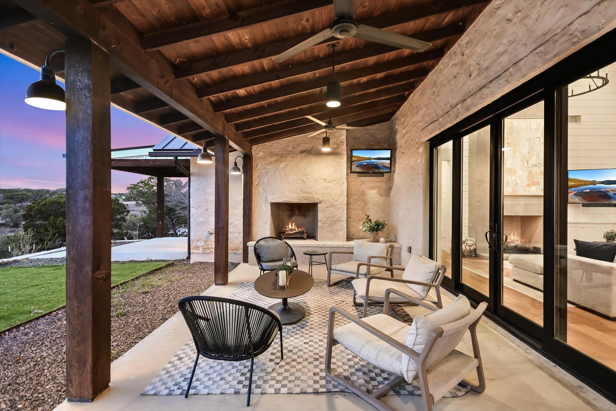 6434 MUSTANG VALLEY Trl, Wimberley, TX 78676