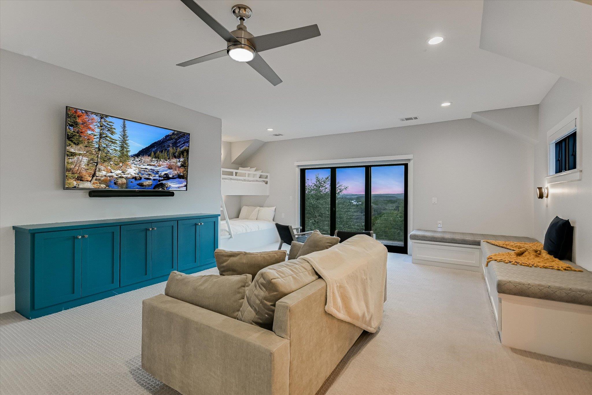 6434 MUSTANG VALLEY Trl, Wimberley, TX 78676