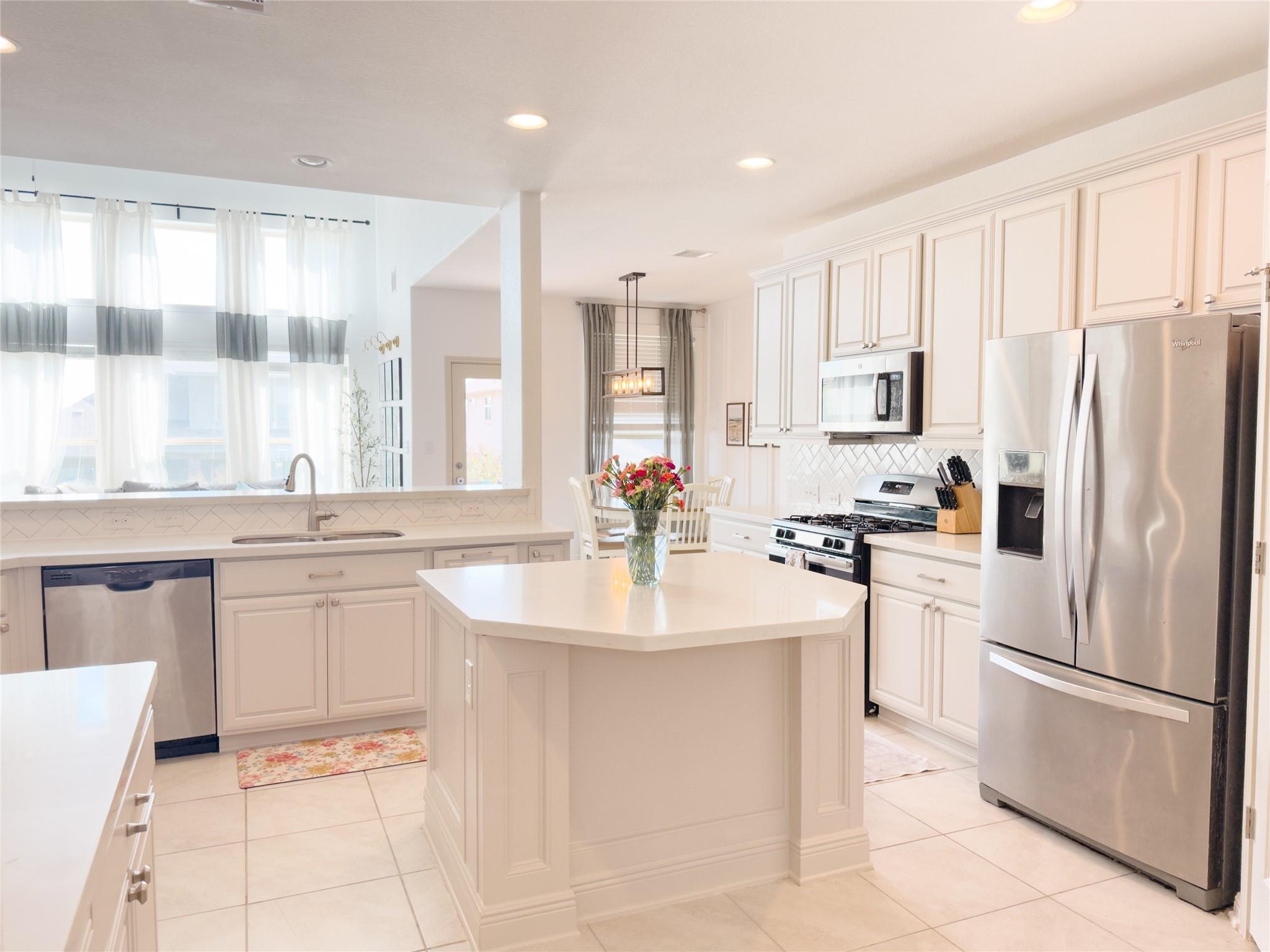 2515 Portici Pass, Round Rock, TX 78665