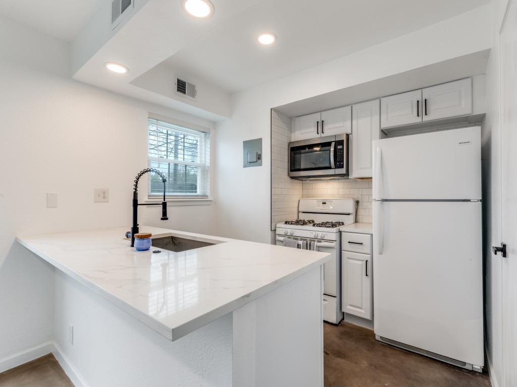 7801 Shoal Creek Blvd # 139, Austin, TX 78757