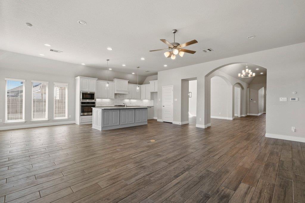 3105 High Meadow St, Seguin, TX 78155