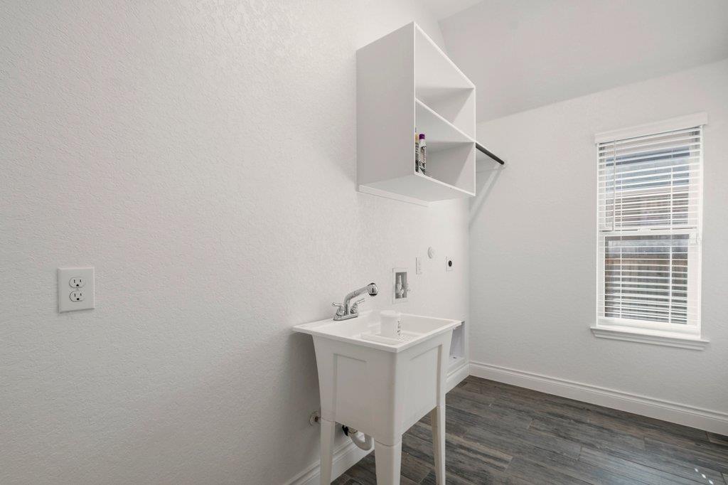 3105 High Meadow St, Seguin, TX 78155