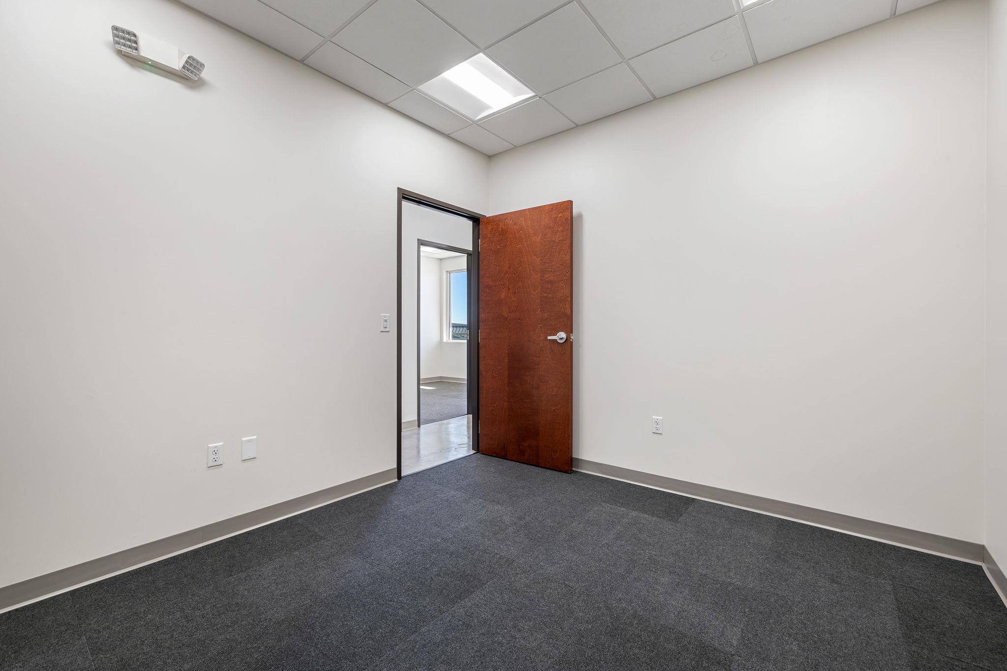 5373 Williams Dr # 220, Georgetown, TX 78633