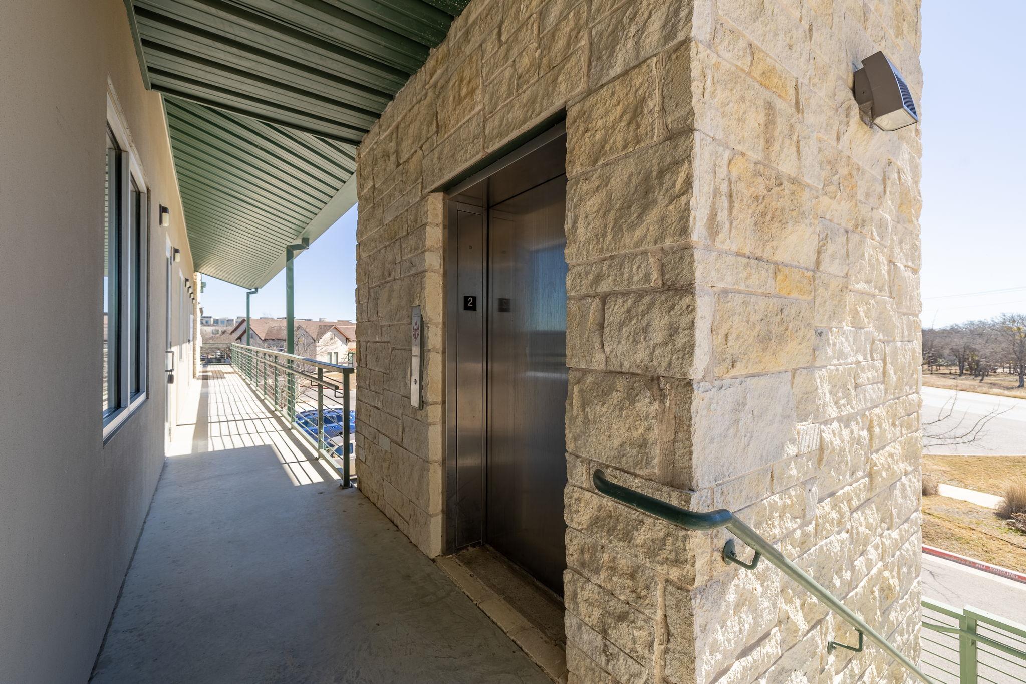 5373 Williams Dr # 220, Georgetown, TX 78633