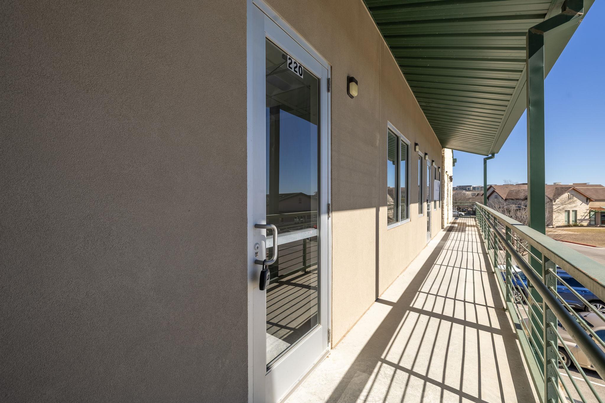 5373 Williams Dr # 220, Georgetown, TX 78633