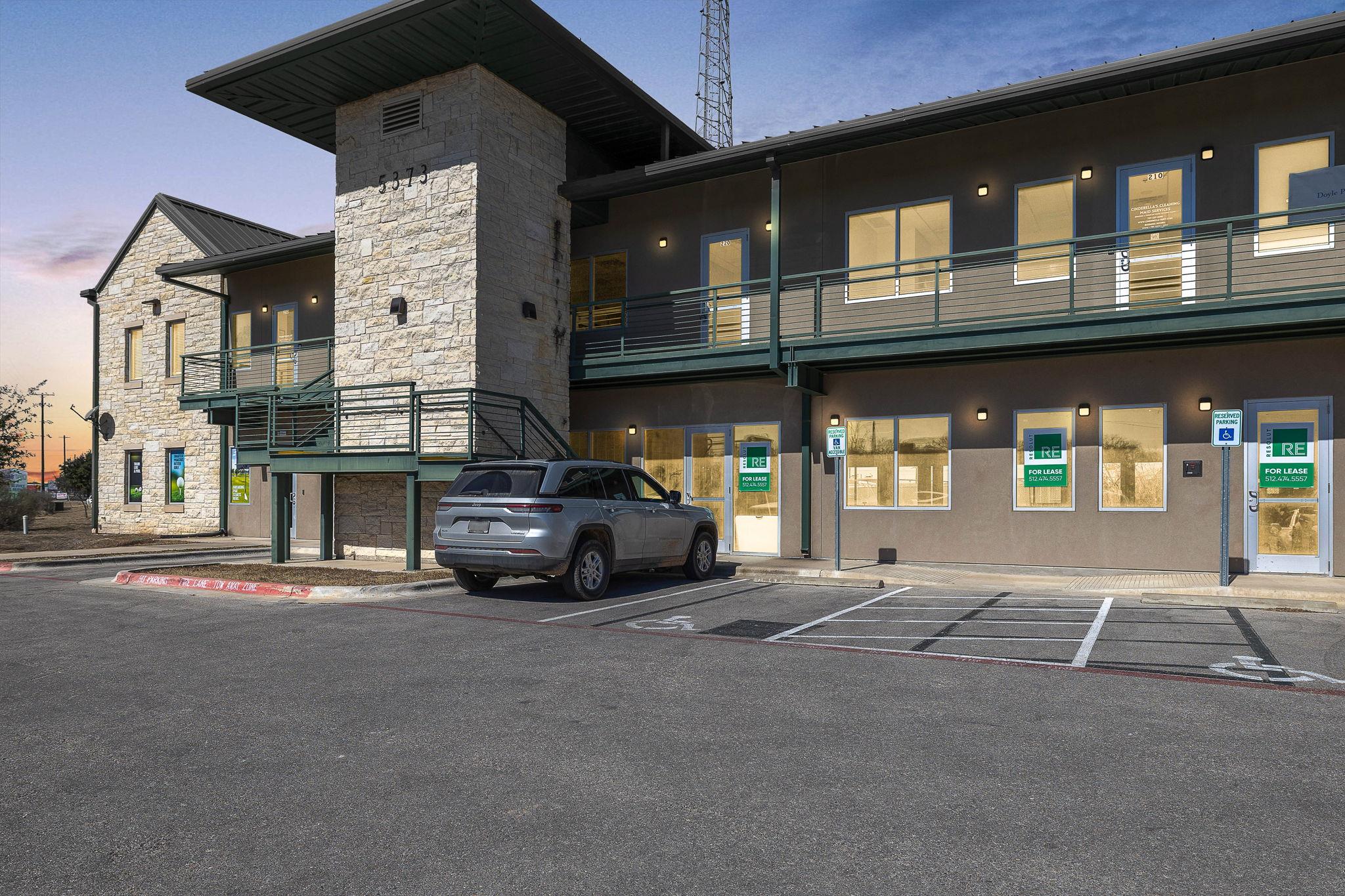 5373 Williams Dr # 220, Georgetown, TX 78633