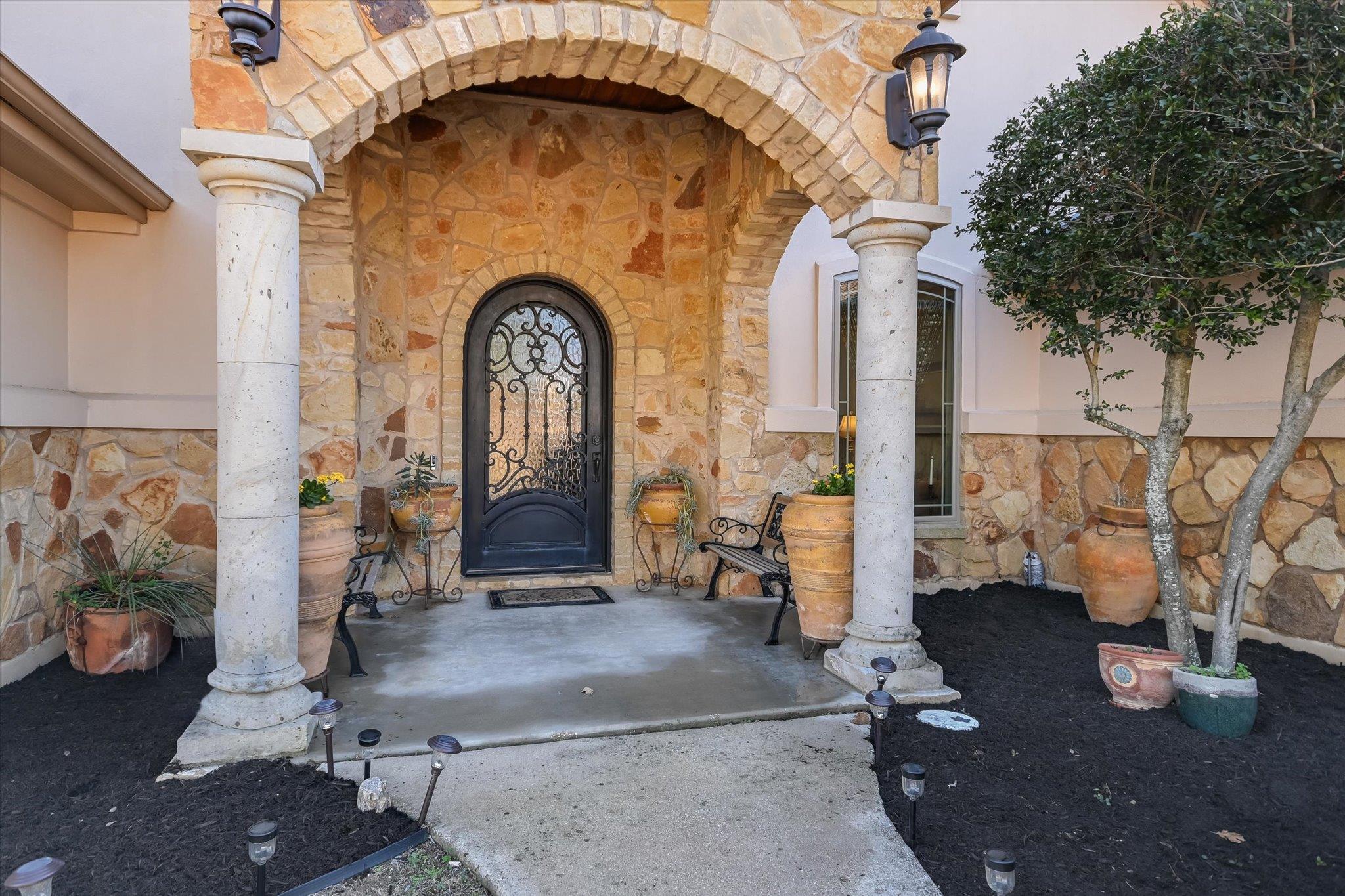 117 W View Dr, Georgetown, TX 78628