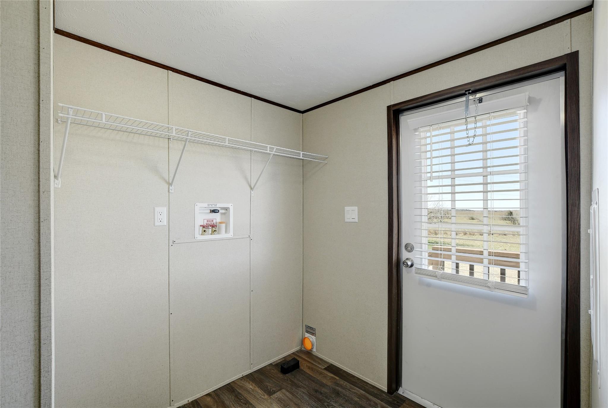 14512 Graef Rd, Creedmoor, TX 78610