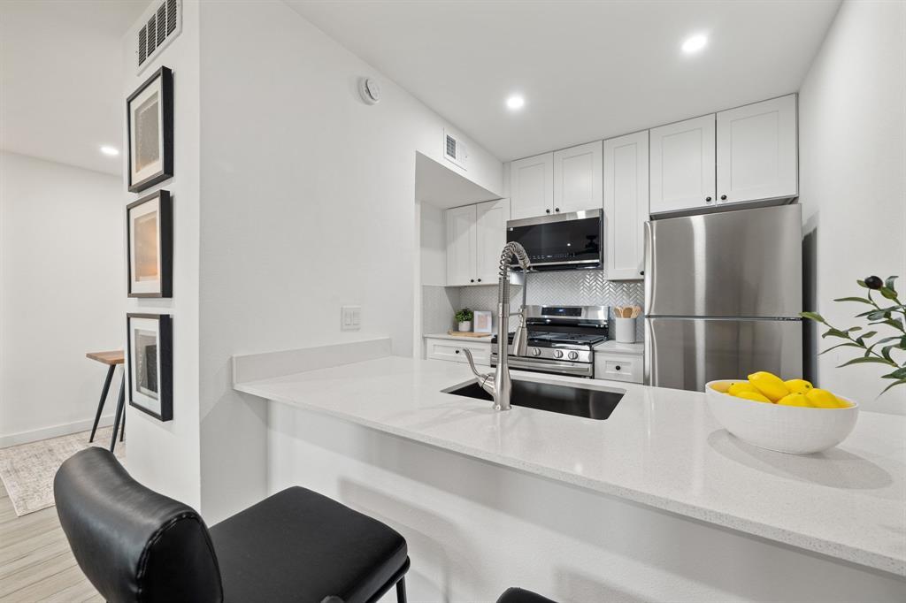 5911 Sheridan Ave Ln # B209, Austin, TX 78723