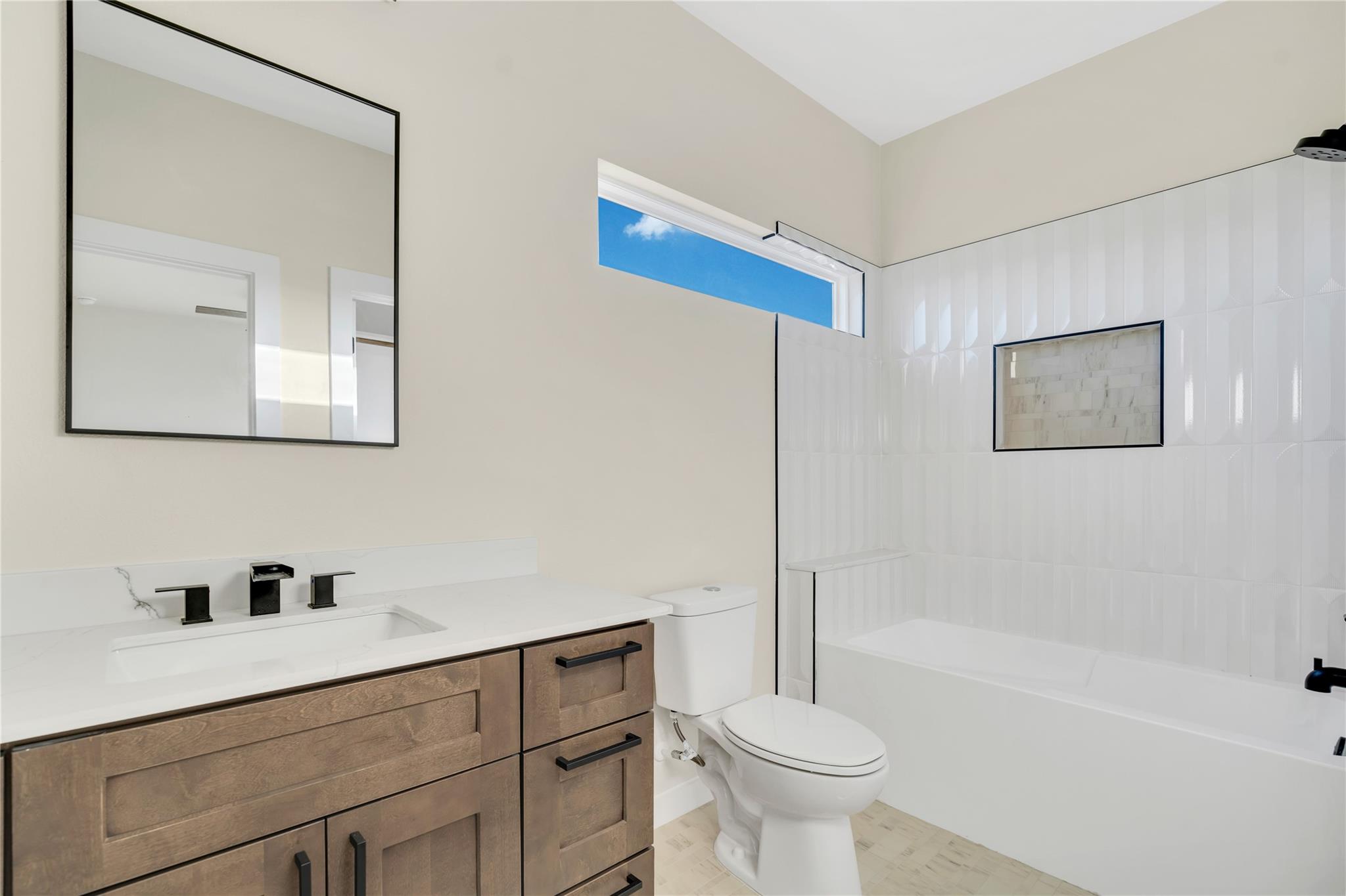 2309 Montopolis Dr # 7, Austin, TX 78741