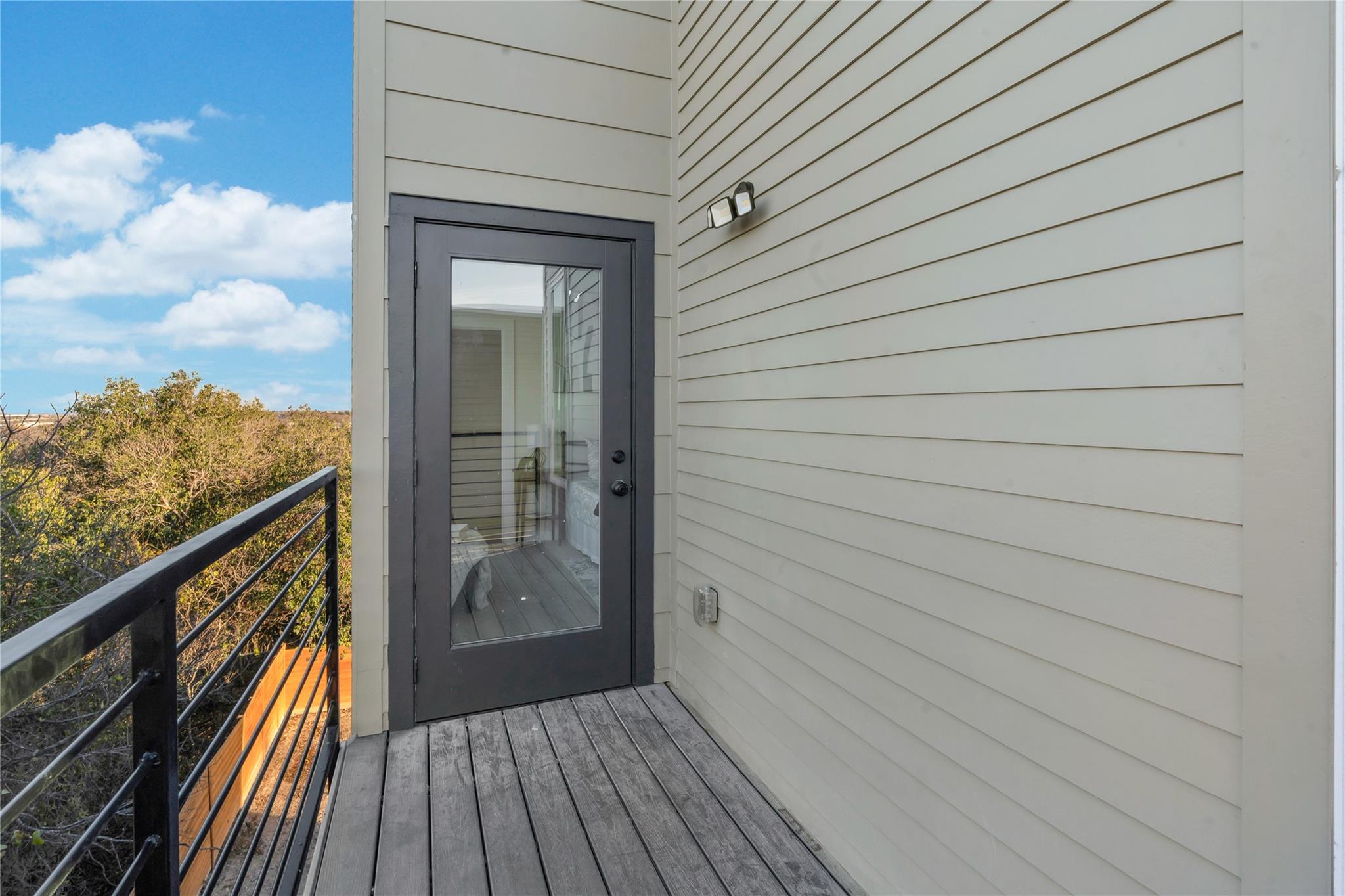 2309 Montopolis Dr # 7, Austin, TX 78741