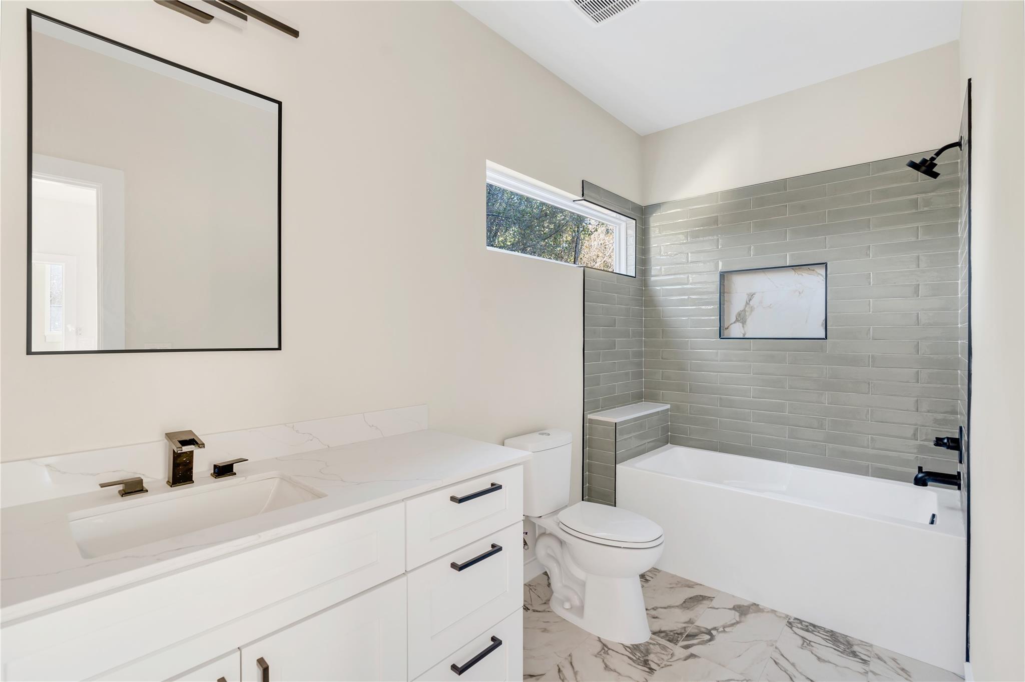 2309 Montopolis Dr # 7, Austin, TX 78741