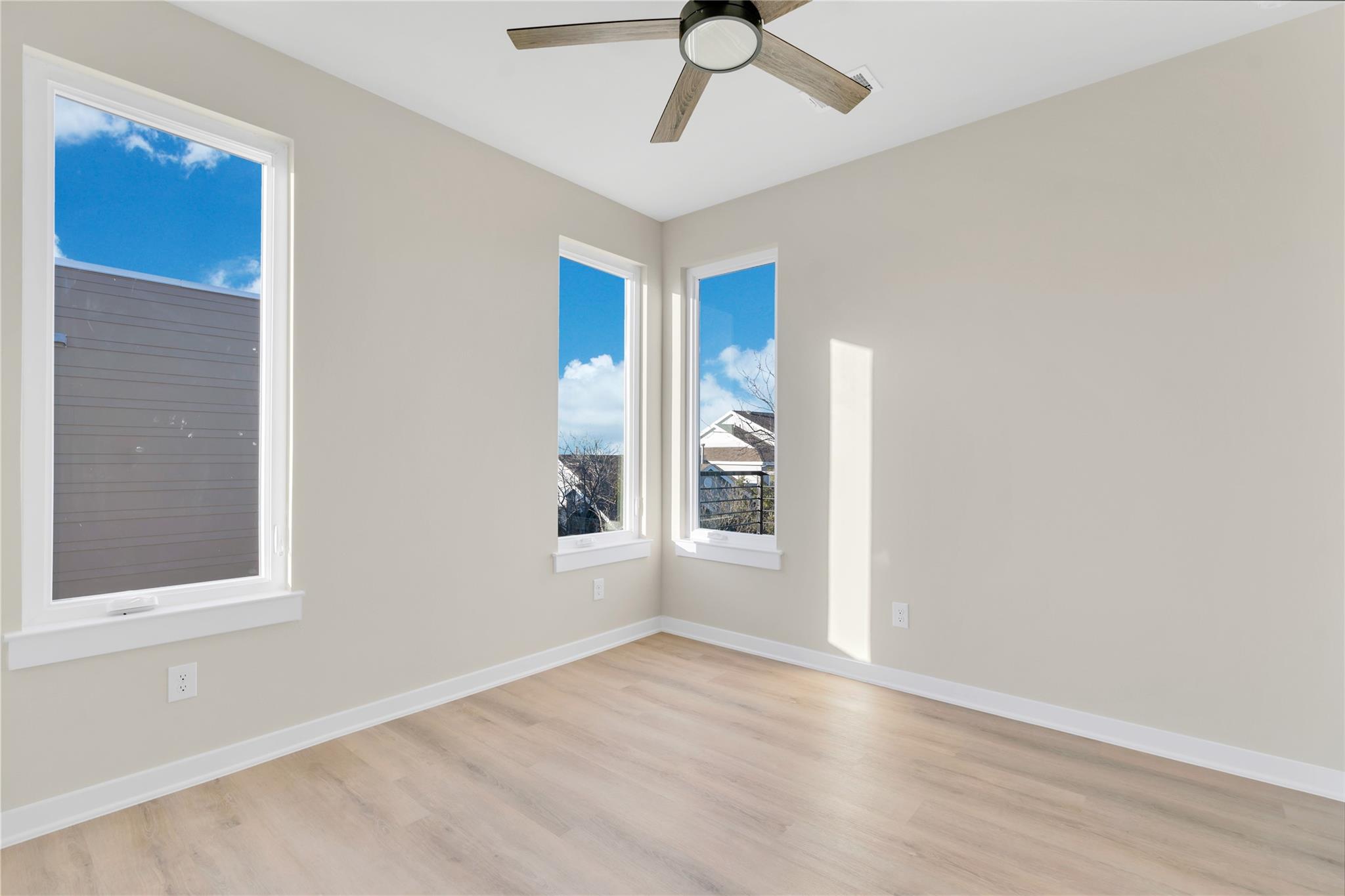 2309 Montopolis Dr # 7, Austin, TX 78741