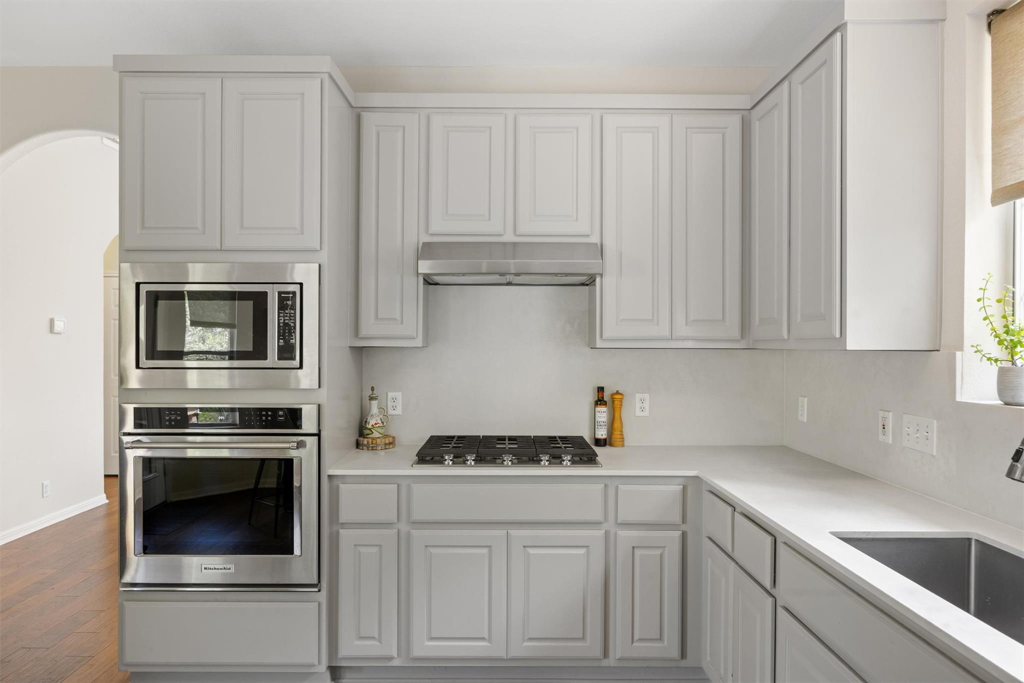 7901 Southwest Pkwy # 4, Austin, TX 78735