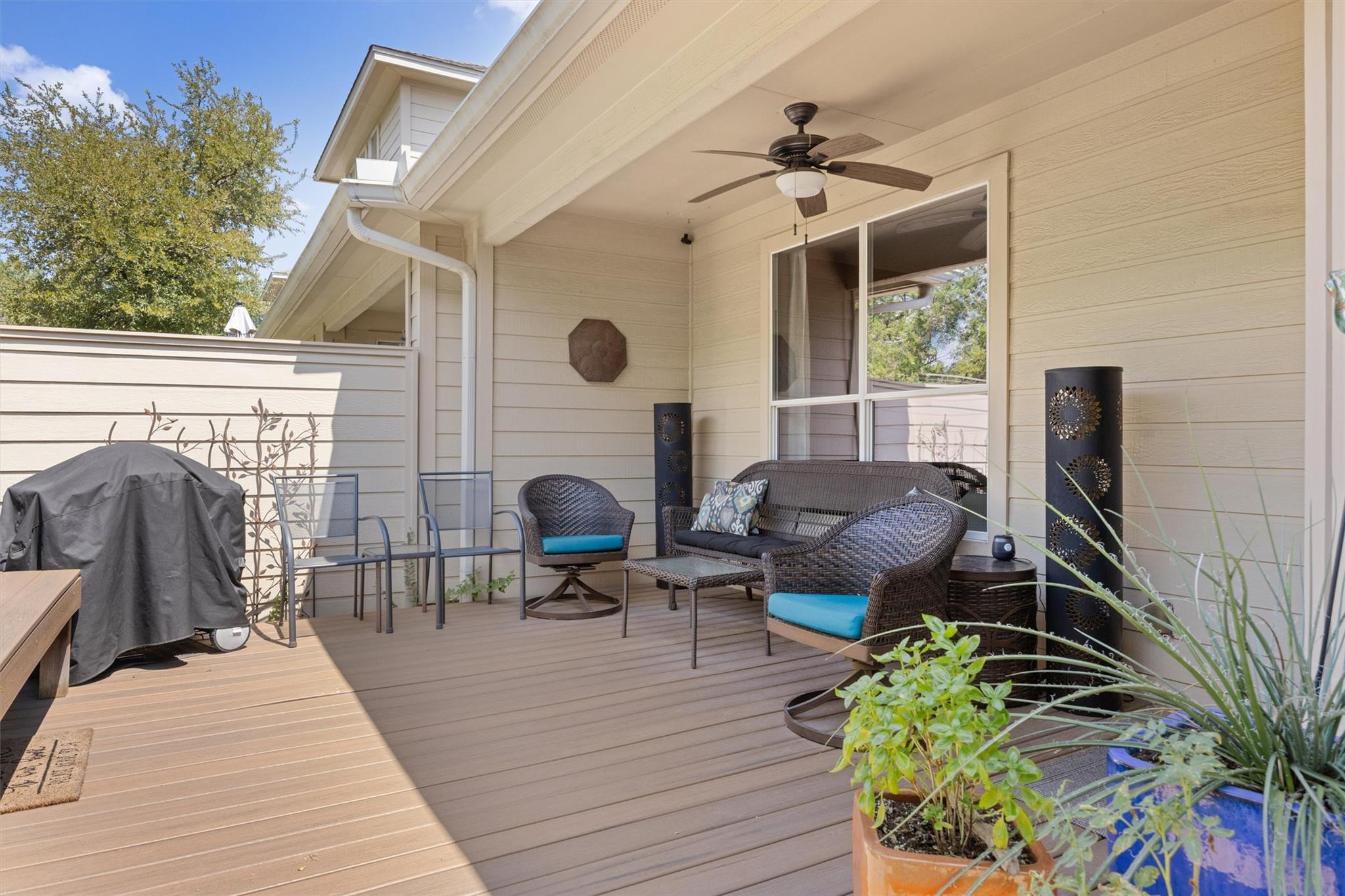 7901 Southwest Pkwy # 4, Austin, TX 78735