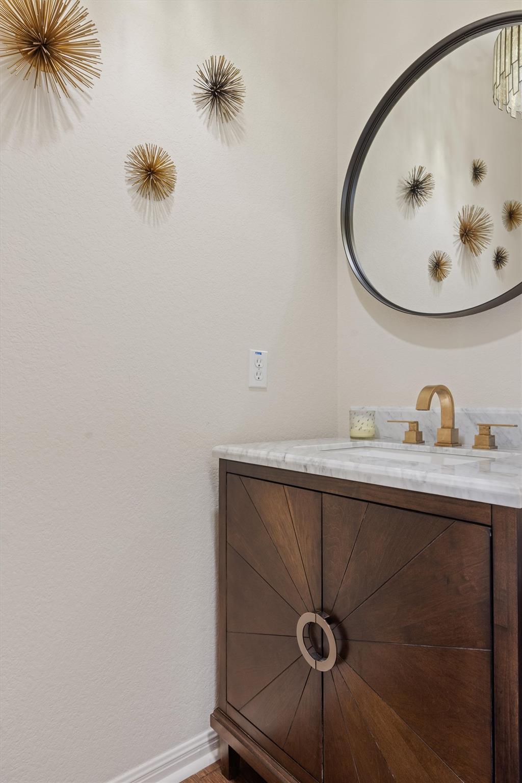 7901 Southwest Pkwy # 4, Austin, TX 78735